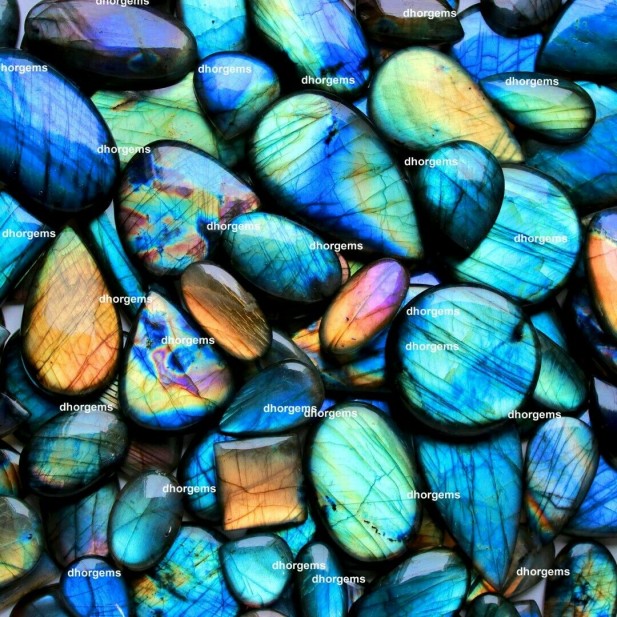 Cabochons