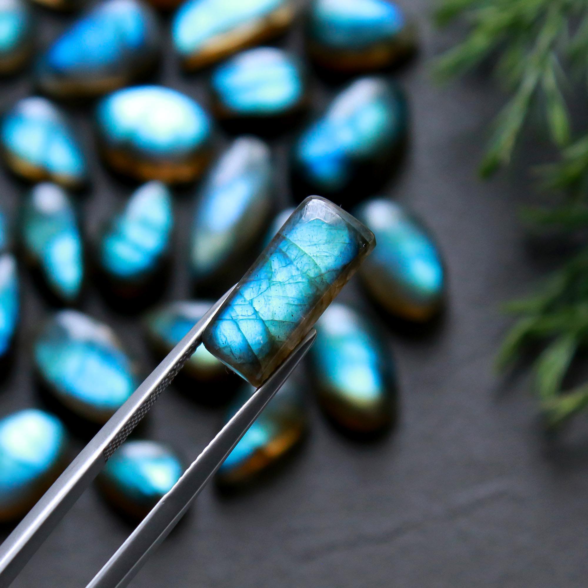 30 Pcs 144 Cts  Natural Labradorite Cabochon Loose Gemstone Jewelry Wire Wrapped Pendant Semi-Precious Healing Crystal Lots   17x7-8x8mm R-12125