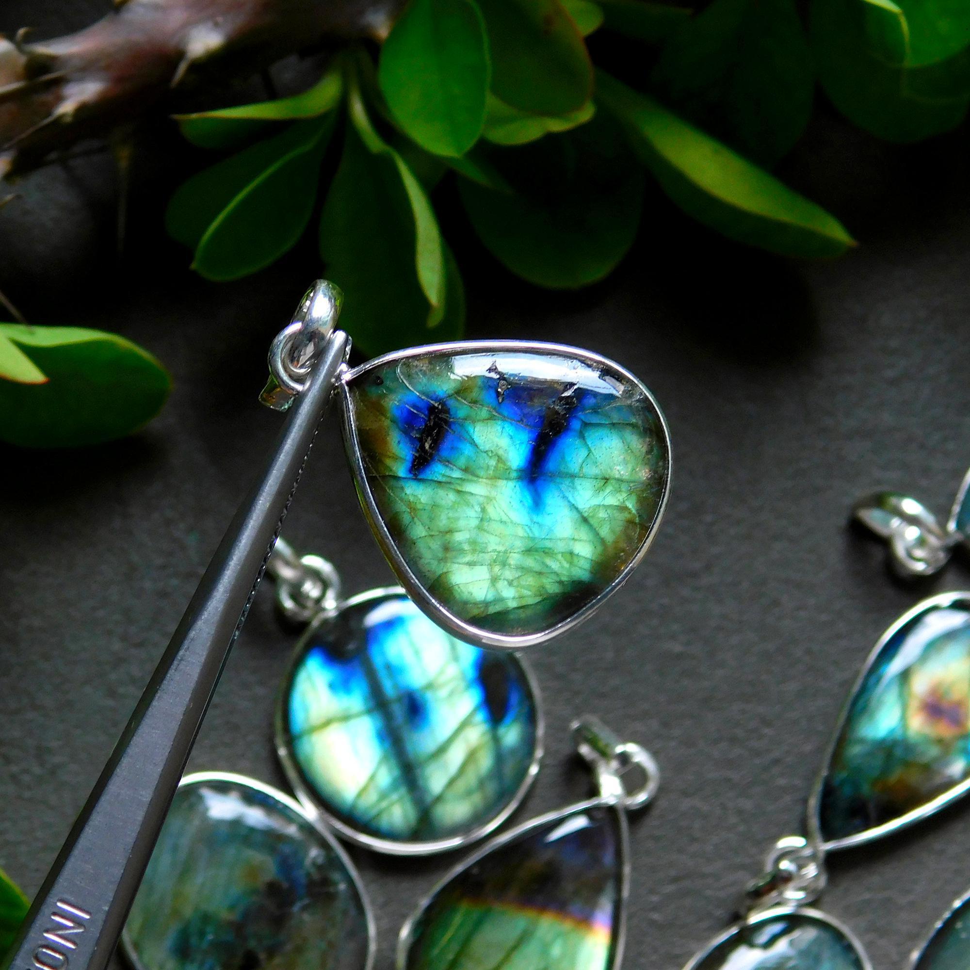 10 Pcs 145 Cts Natural Labradorite Silver Plated Pendant Semi-Precious Healing Crystal Jewelry Lots 17x31-14x26mm 12455