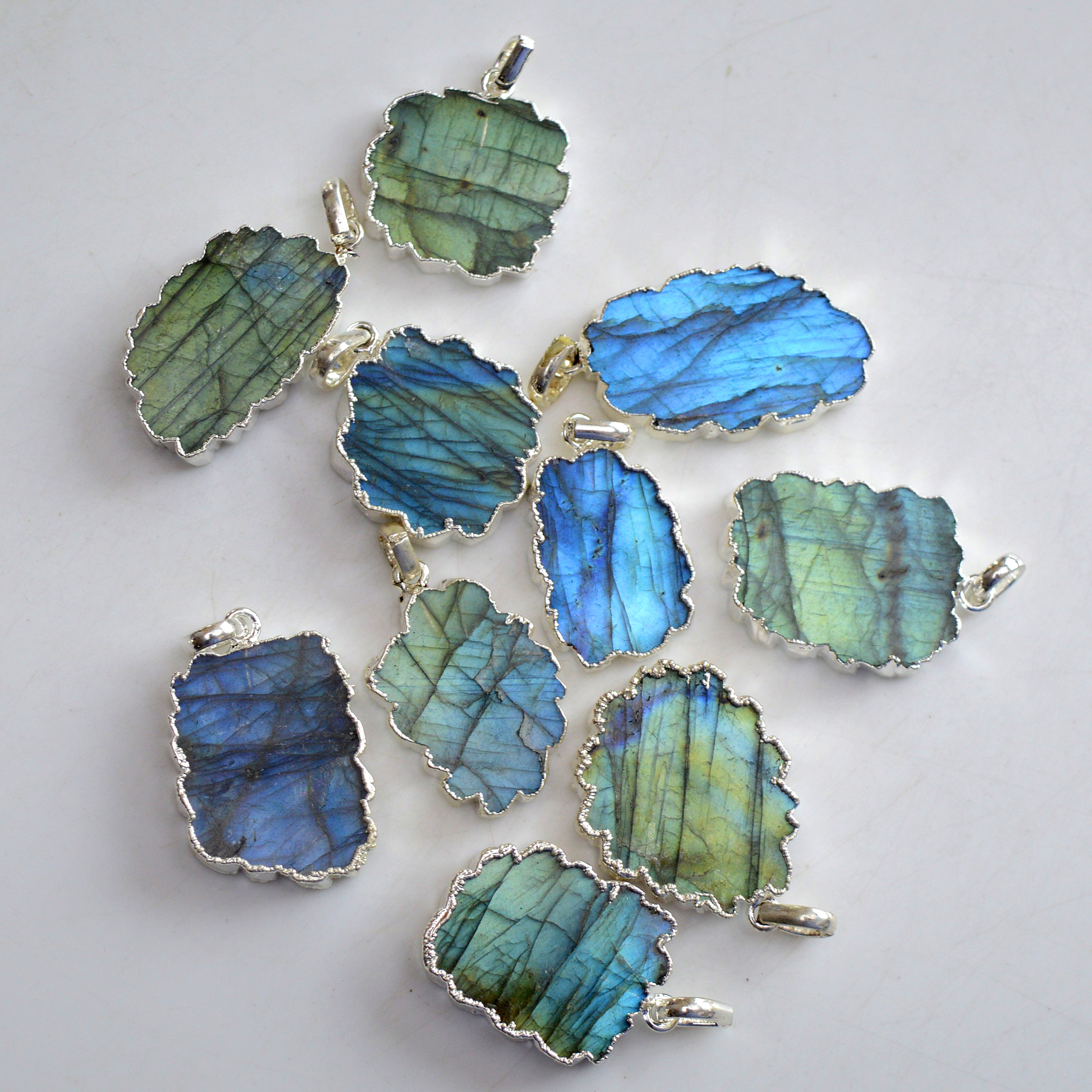 10 Pcs 401 Cts Natural Labradorite Silver Electroplated Slice Pendants 29x19-25x18mmR-13378