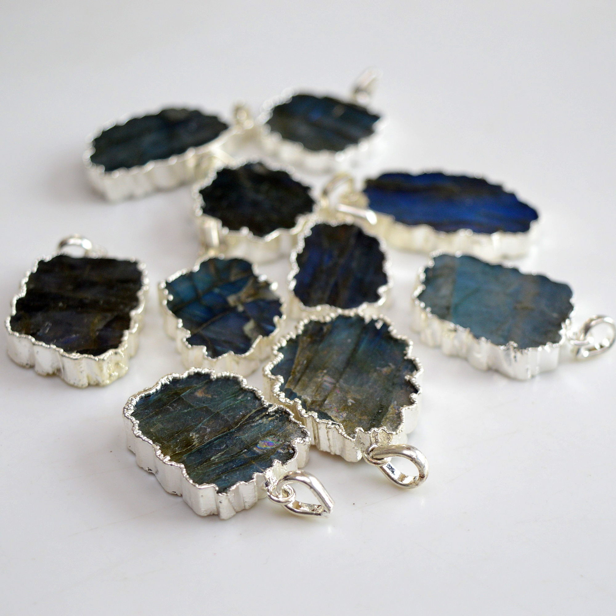 10 Pcs 401 Cts Natural Labradorite Silver Electroplated Slice Pendants 29x19-25x18mmR-13378