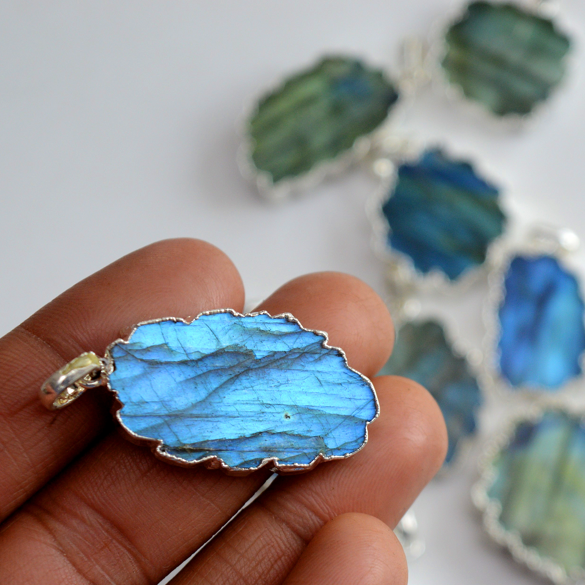 10 Pcs 401 Cts Natural Labradorite Silver Electroplated Slice Pendants 29x19-25x18mmR-13378