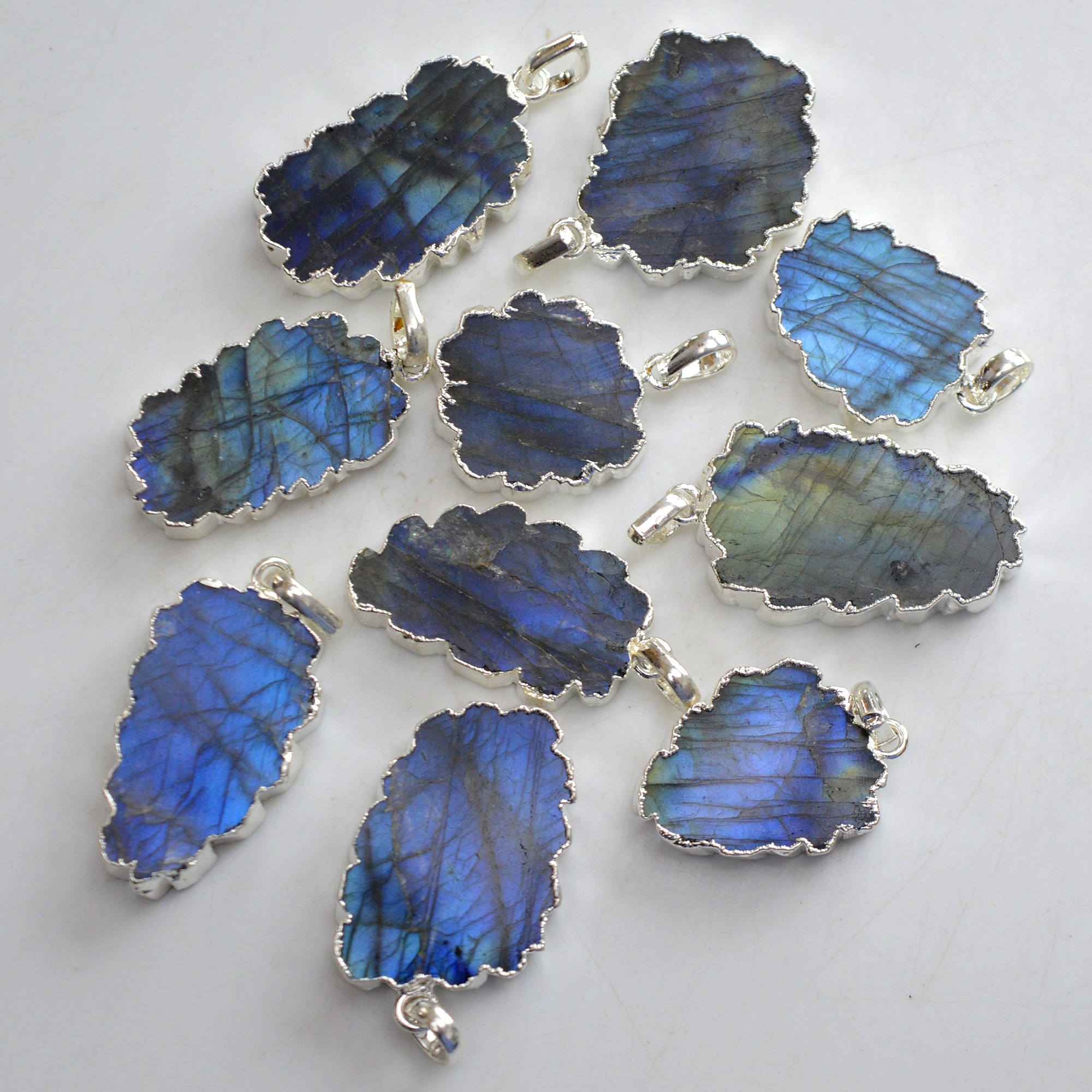 10 Pcs 375 Cts Natural Labradorite Silver Electroplated Slice Pendants 35x19-26x20mmR-13381