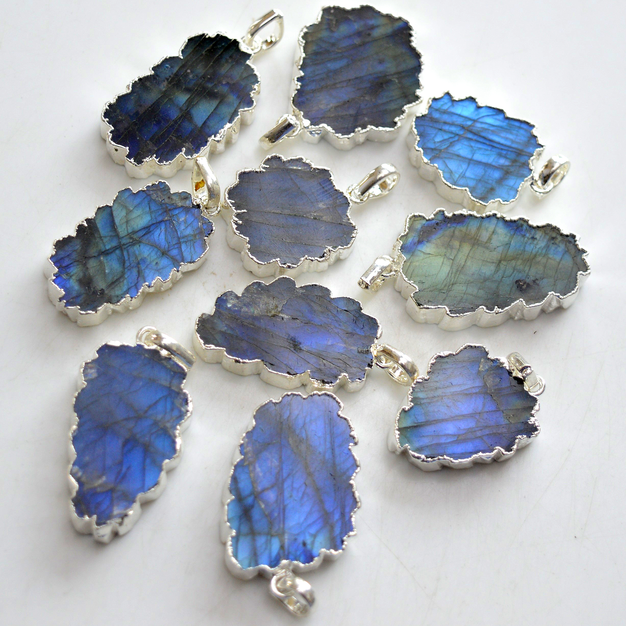 10 Pcs 375 Cts Natural Labradorite Silver Electroplated Slice Pendants 35x19-26x20mmR-13381