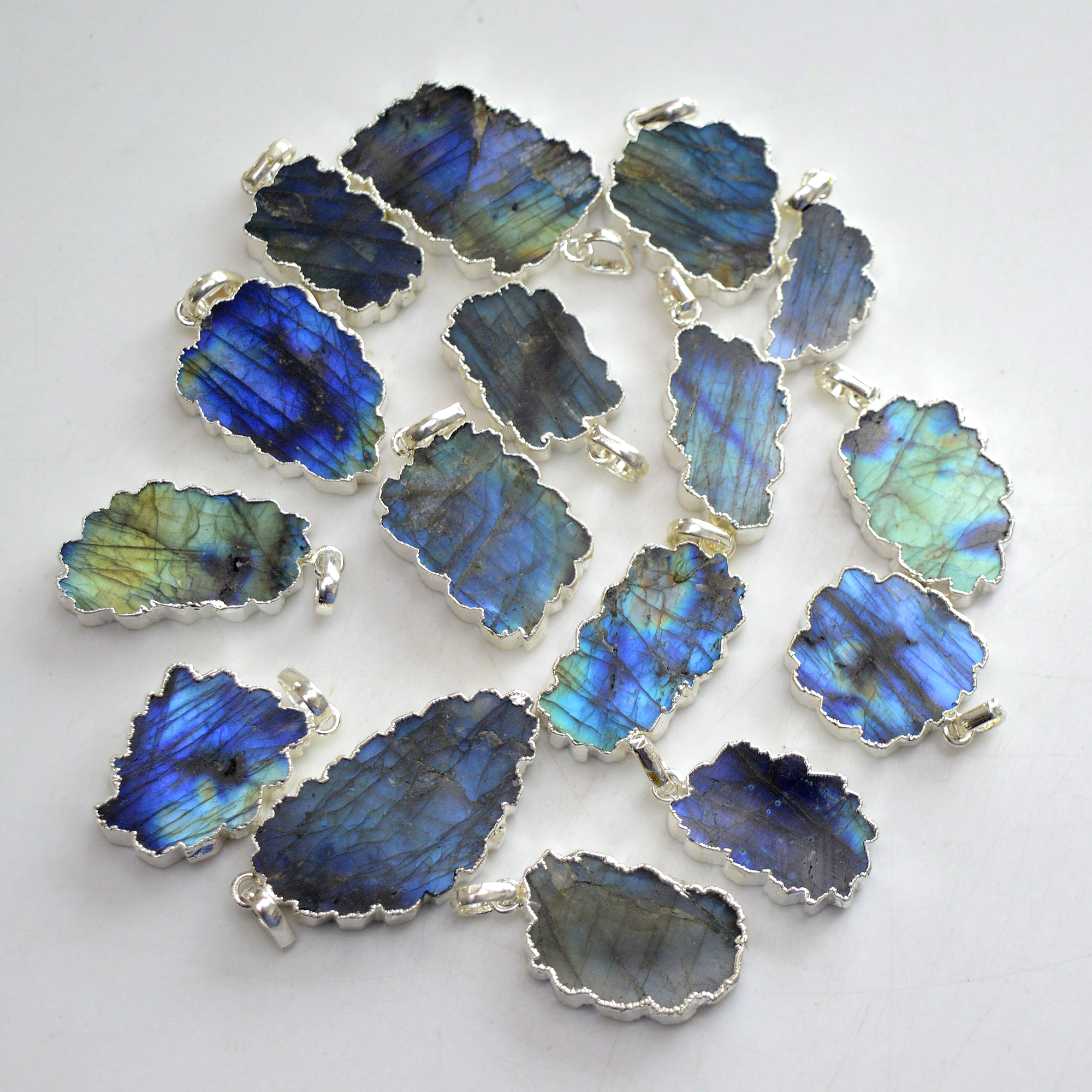10 Pcs 622 Cts Natural Labradorite Silver Electroplated Slice Pendants 40x21-23x13mm R-13382