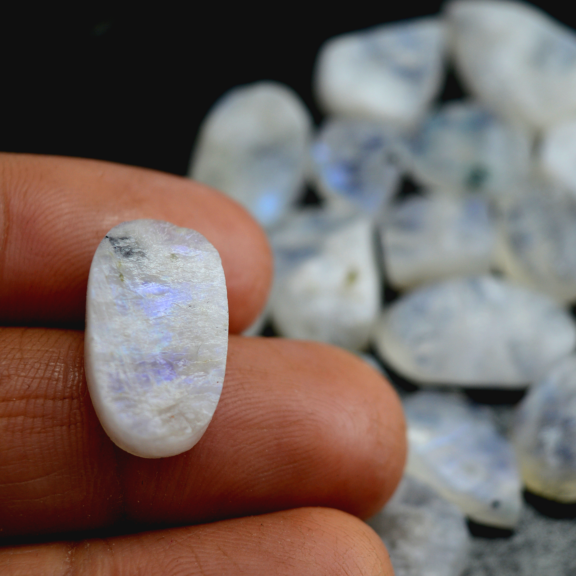 28 Pcs 283 Cts Natural Rainbow Moonstone Druzy Rough Loose Gemstone Lot Size 22x11-13x9mm R-13406