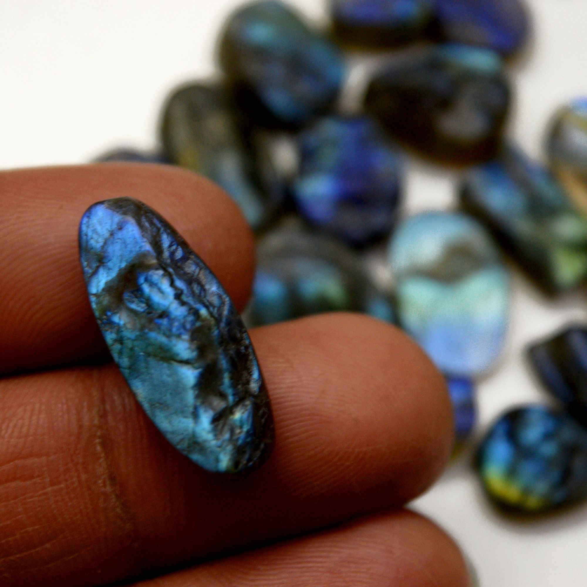 26 Pcs 198 Cts Natural Labradorite Druzy Rough Multi fire Mix Shape Gemstone Lot Size 10x10-23x9mm R-13477