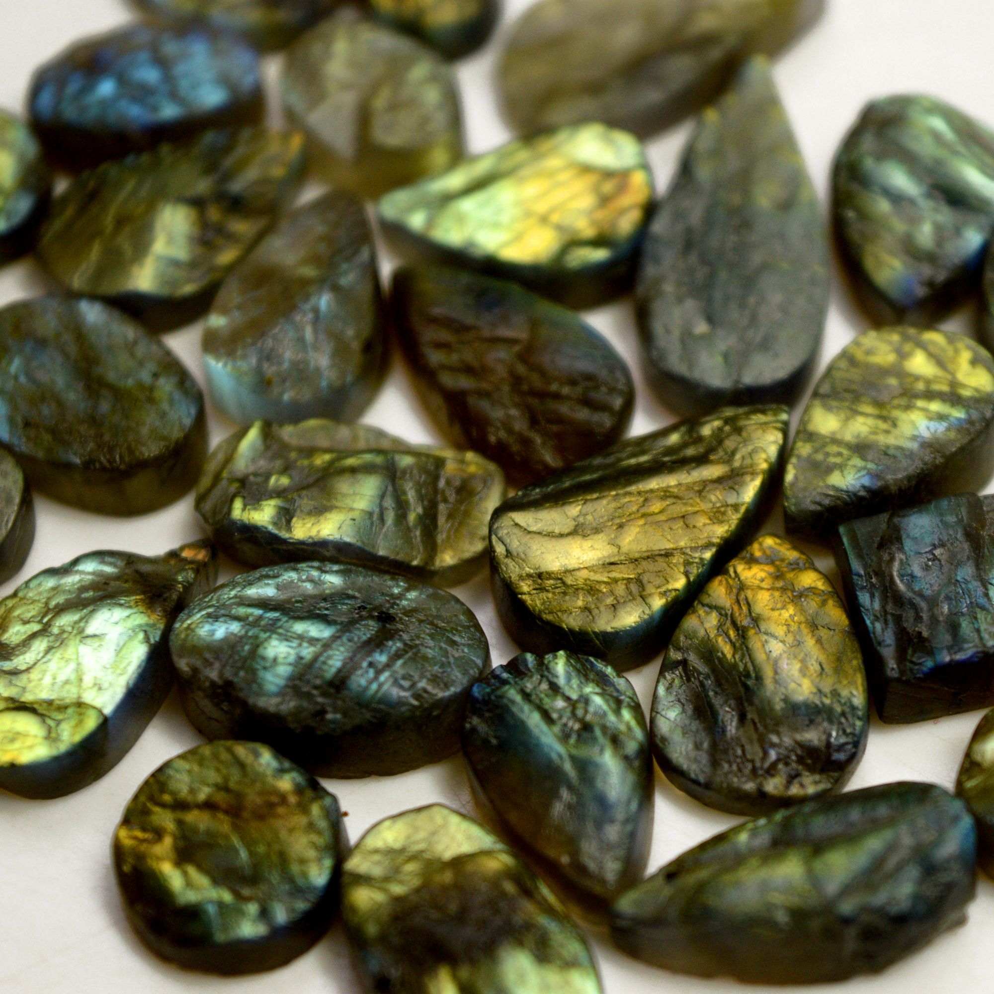 30 Pcs 222 Cts Natural Labradorite Druzy Rough Multi fire Mix Shape Gemstone Lot Size 11x8-23x10mm R-13479
