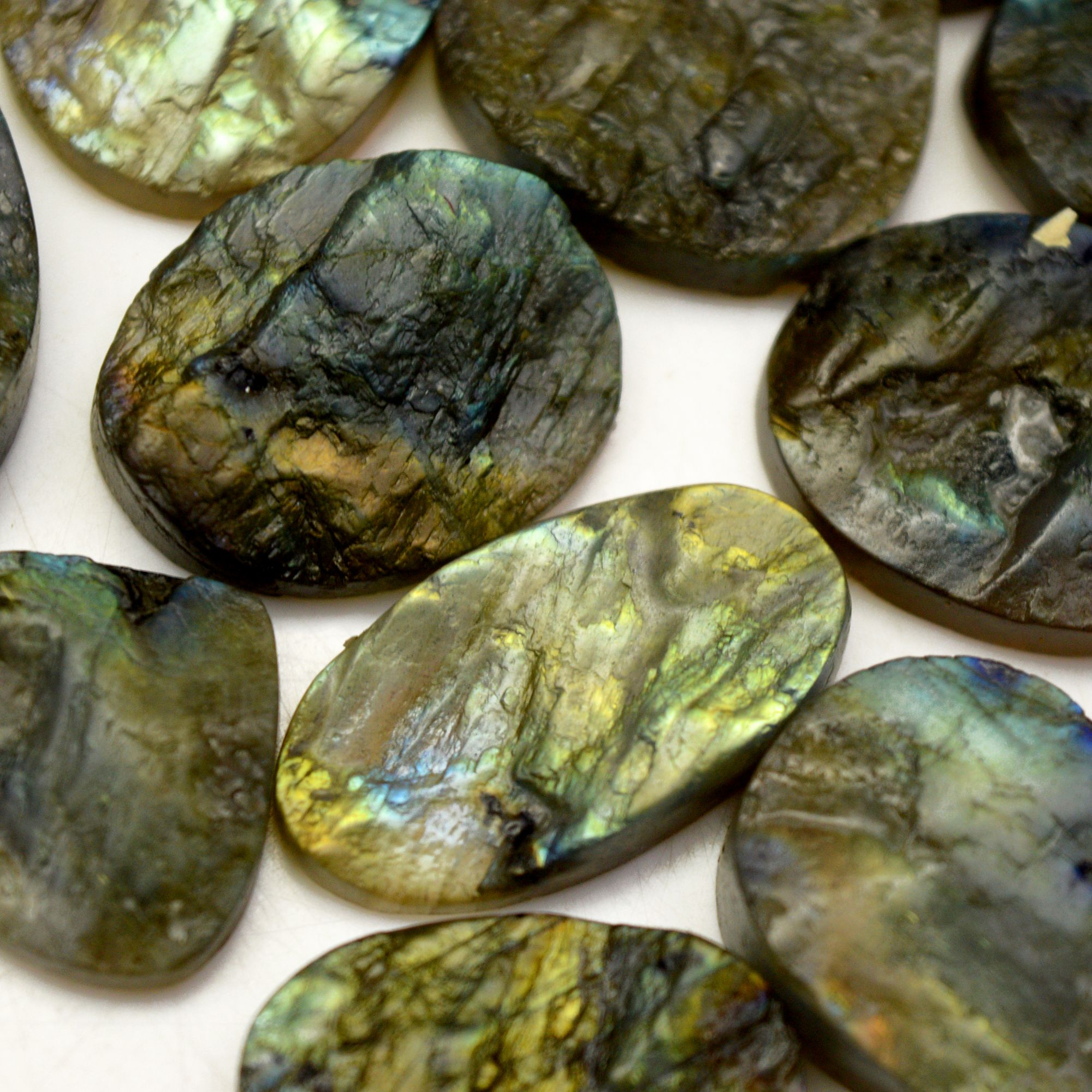 14 Pcs 515 Cts Natural Labradorite Druzy Rough Multi fire Mix Shape Gemstone Lot Size 23x21-35x23mm R-13496