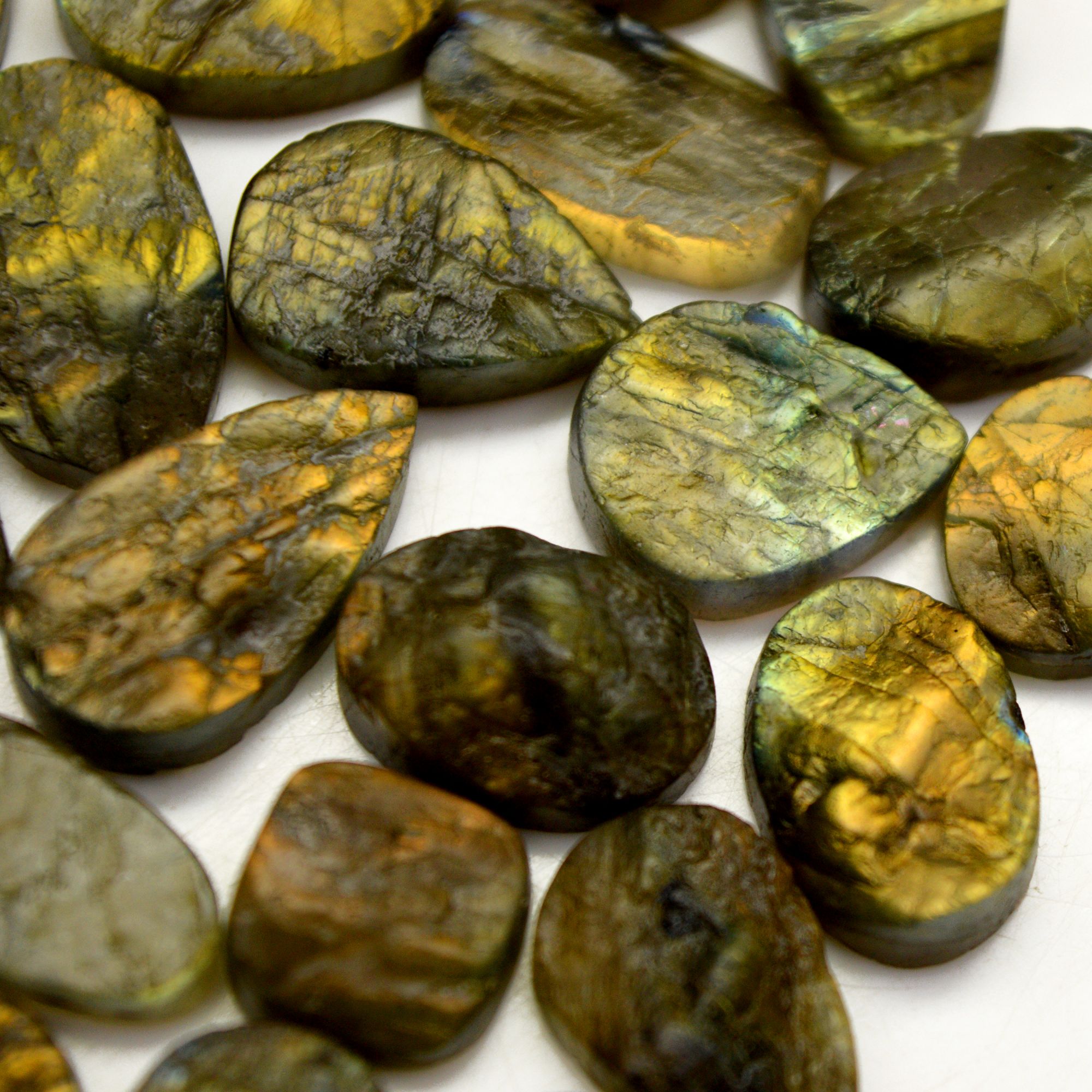 25 Pcs 244 Cts Natural Labradorite Druzy Rough Multi fire Mix Shape Gemstone Lot Size 11x11-23x9mm R-13500