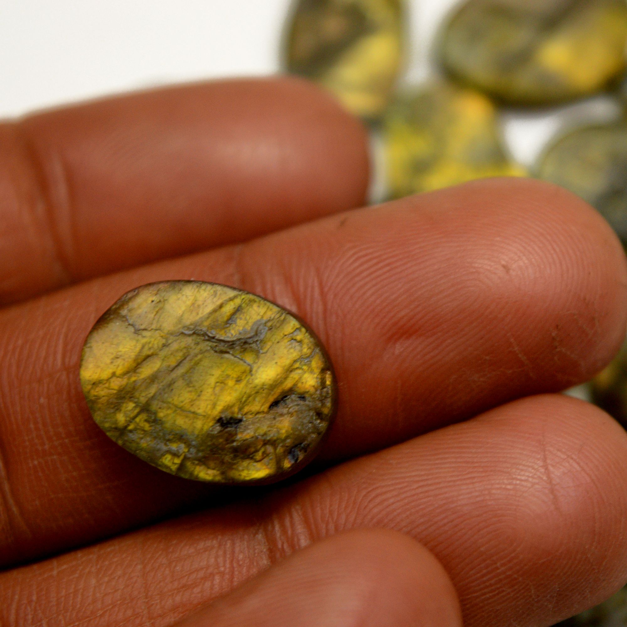 25 Pcs 244 Cts Natural Labradorite Druzy Rough Multi fire Mix Shape Gemstone Lot Size 11x11-23x9mm R-13500