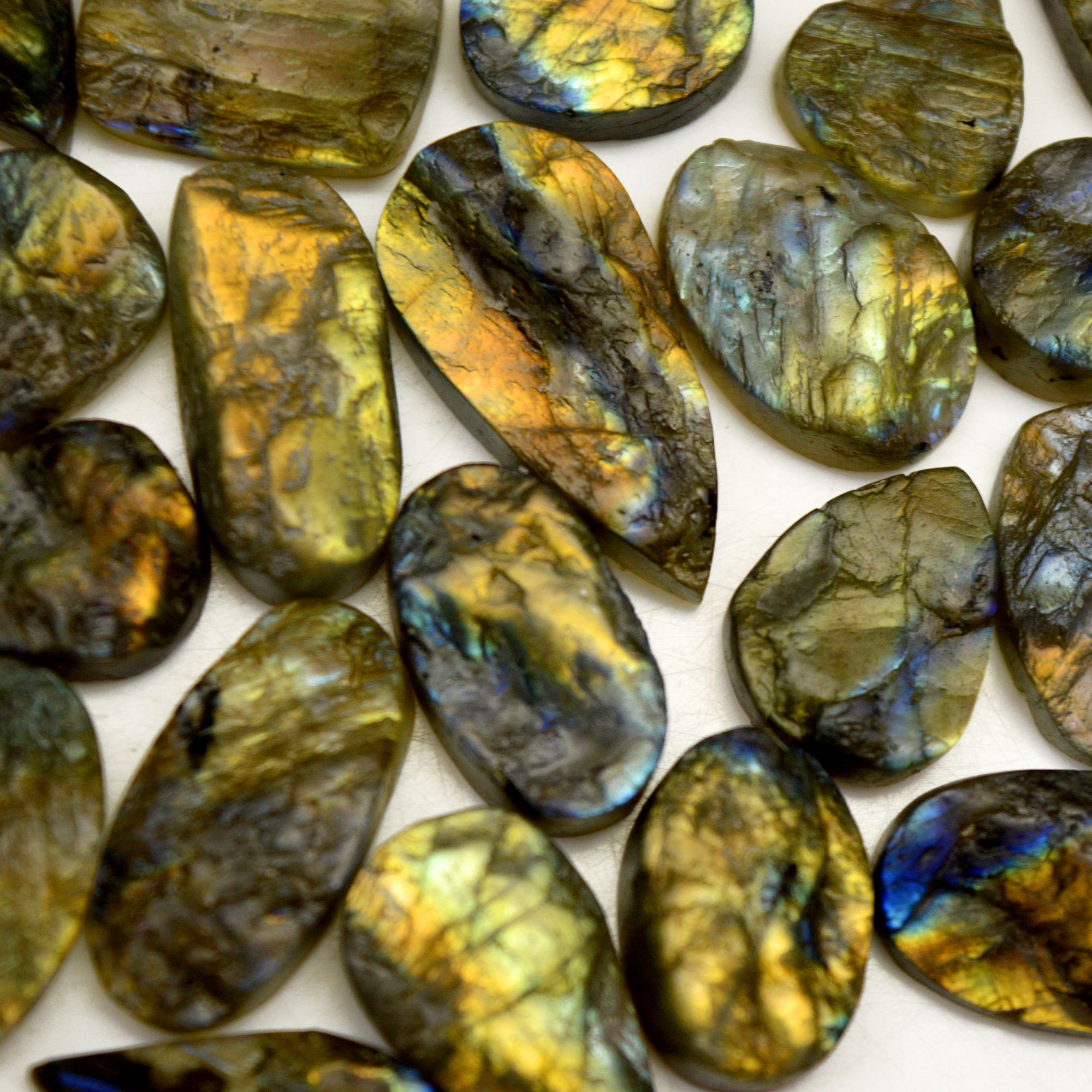 30 Pcs 318 Cts Natural Labradorite Druzy Rough Multi fire Mix Shape Gemstone Lot Size 12x12-26x12mm R-13503