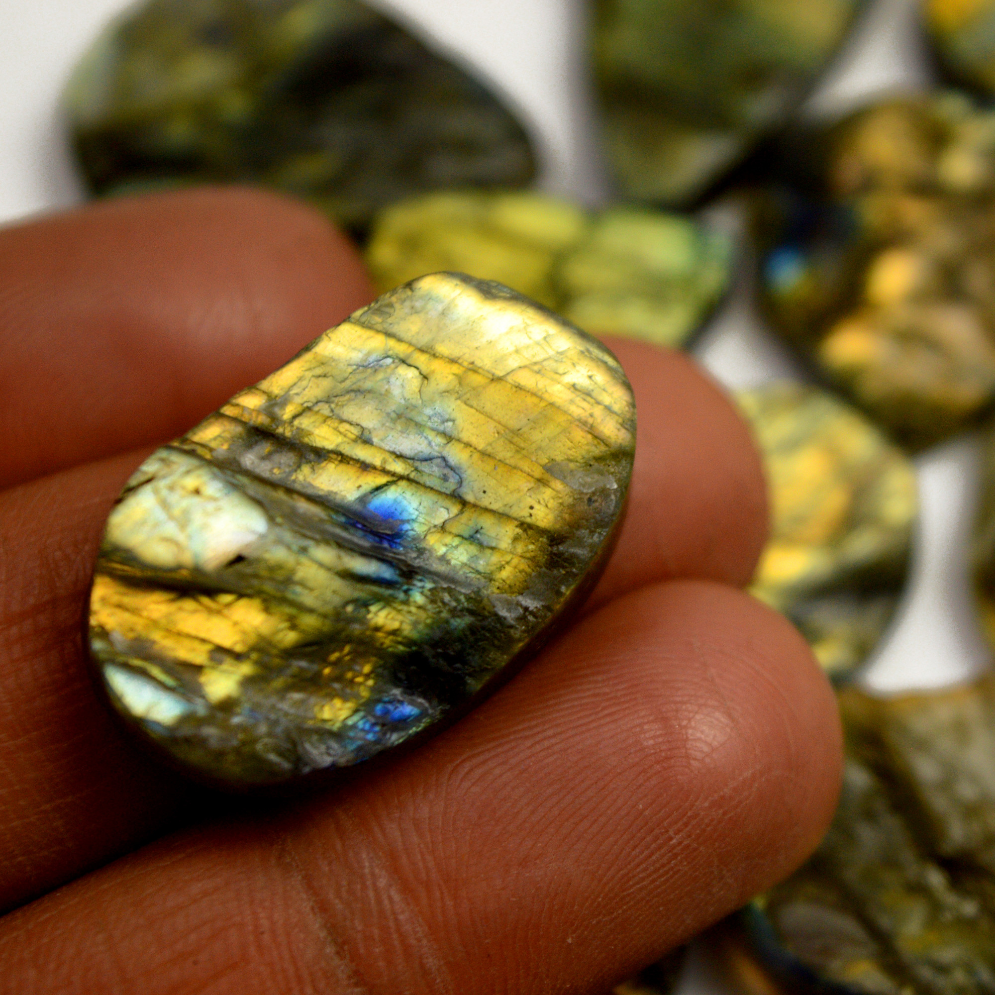 17 Pcs 426 Cts Natural Labradorite Druzy Rough Multi fire Mix Shape Gemstone Lot Size 17x17-33x18mm R-13520