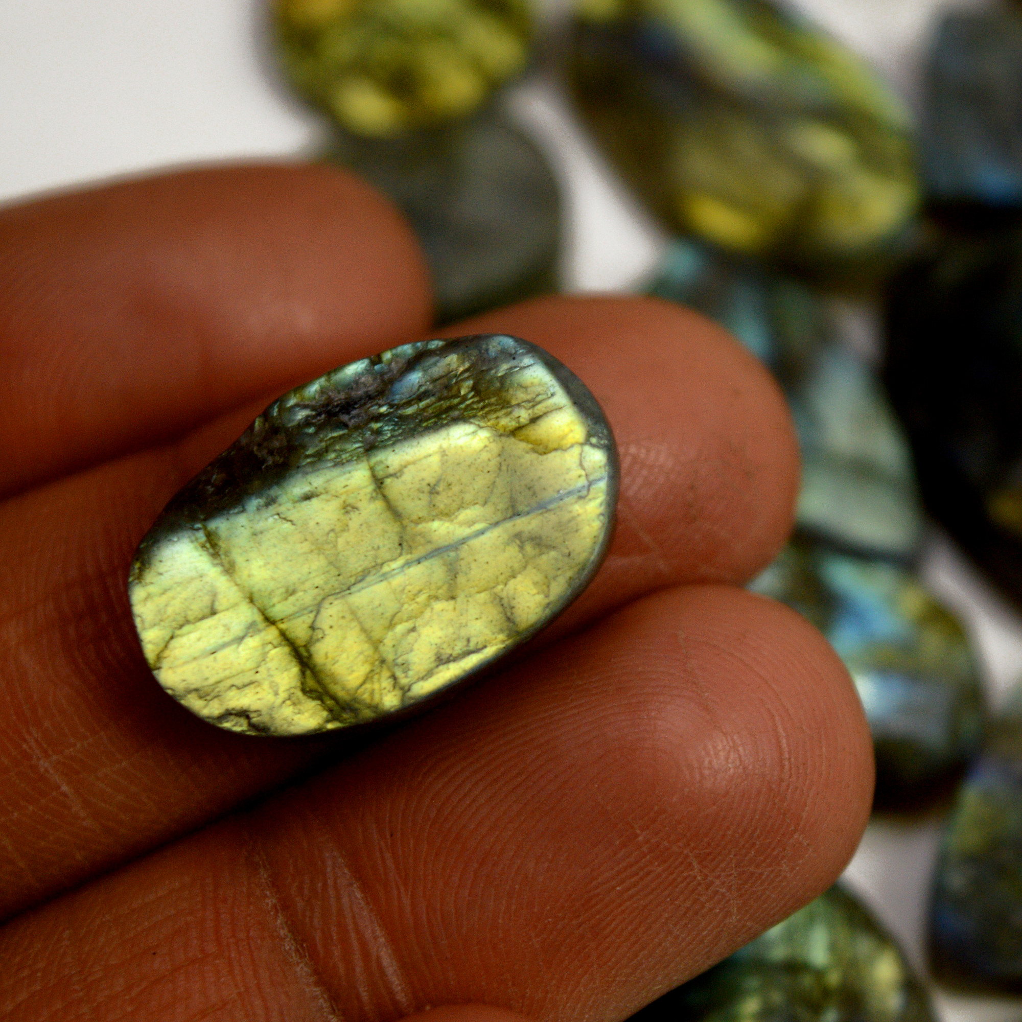 25 Pcs 386 Cts Natural Labradorite Druzy Rough Multi fire Mix Shape Gemstone Lot Size 13x13-33x13mm R-13521