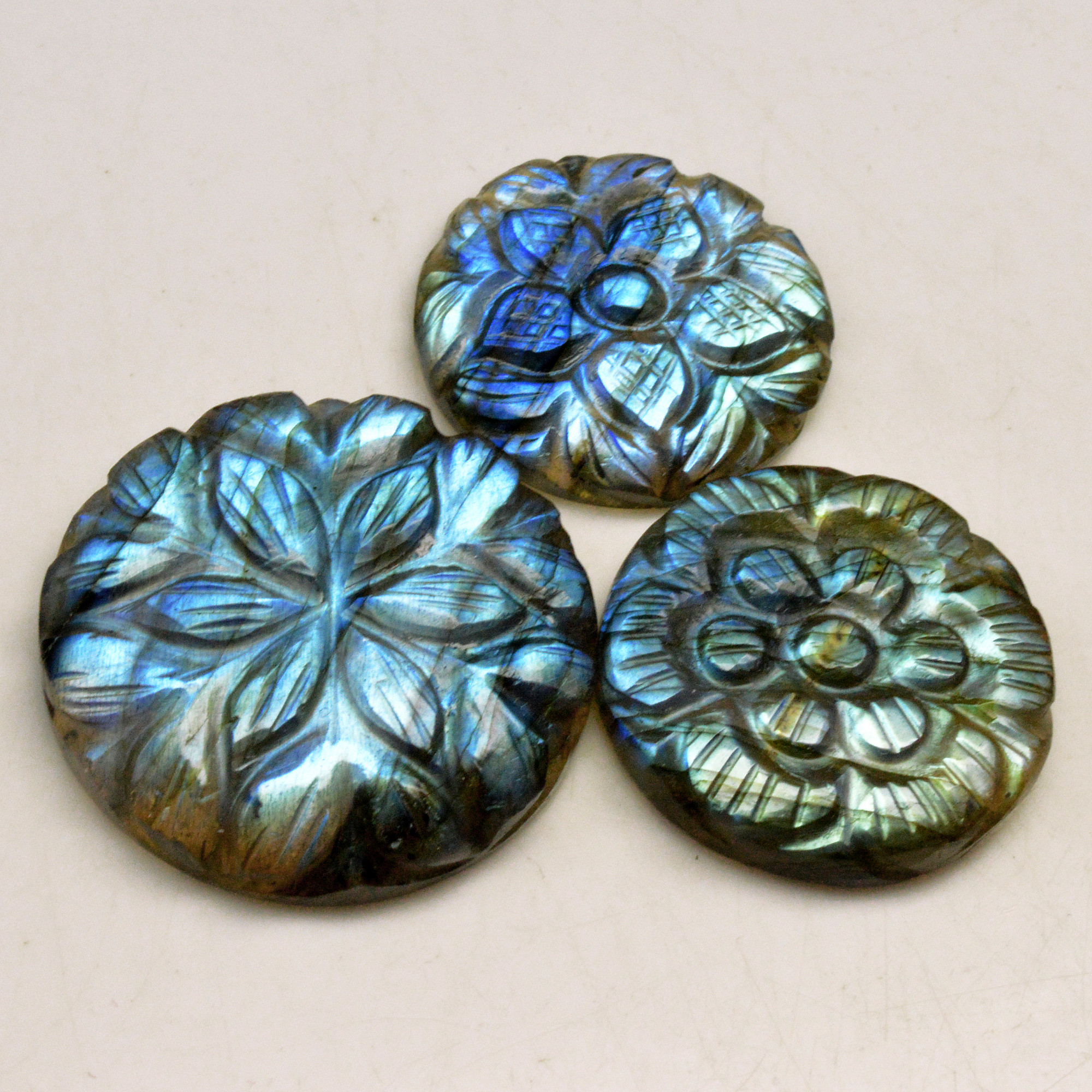 3 Pcs 92 Cts Natural Labradorite Carved Cabochon Blue Flashy Labradorite Carving Gemstone Mix Shape Loose Gemstone Flat Back Labradorite 29x29 22x22mm R-13598