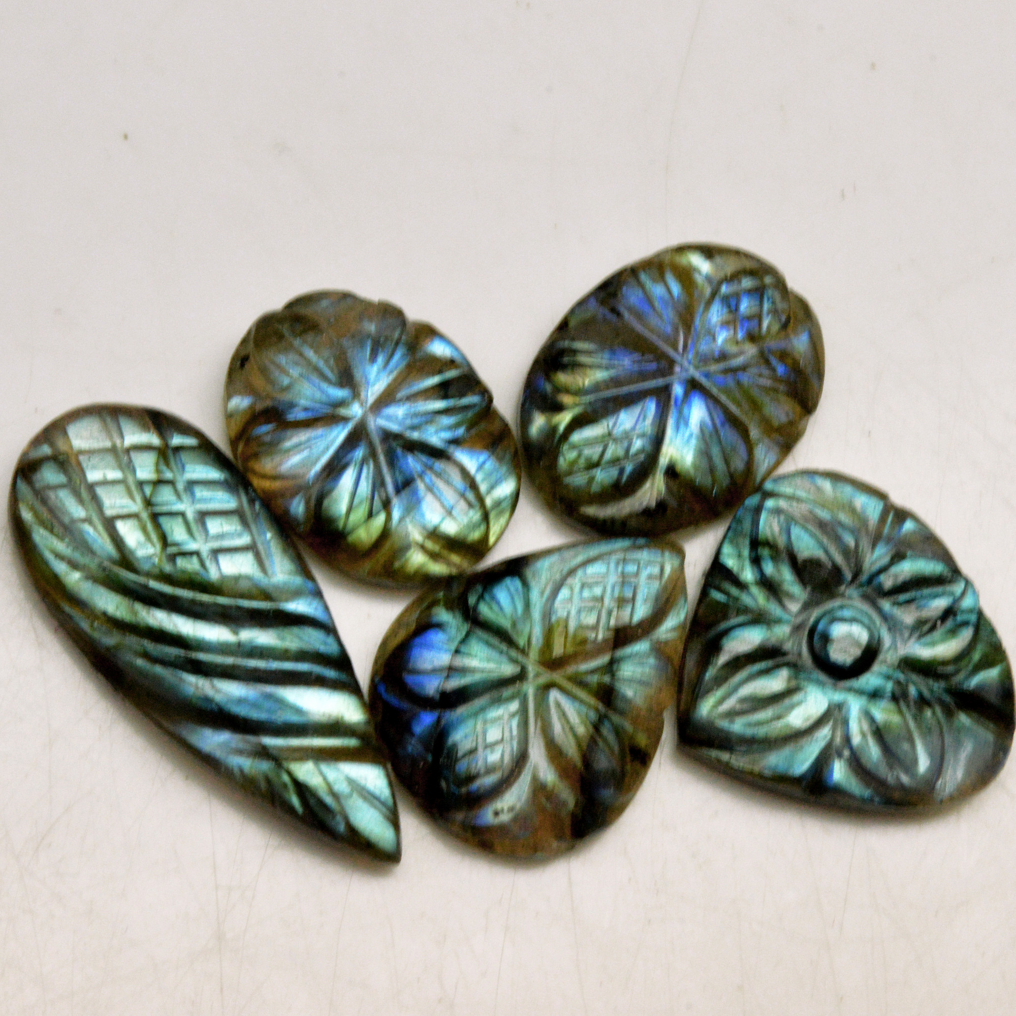 5 Pcs 66 Cts Natural Labradorite Carved Cabochon Blue Flashy Labradorite Carving Gemstone Mix Shape Loose Gemstone Flat Back Labradorite 30x10 19x12mm R-13621