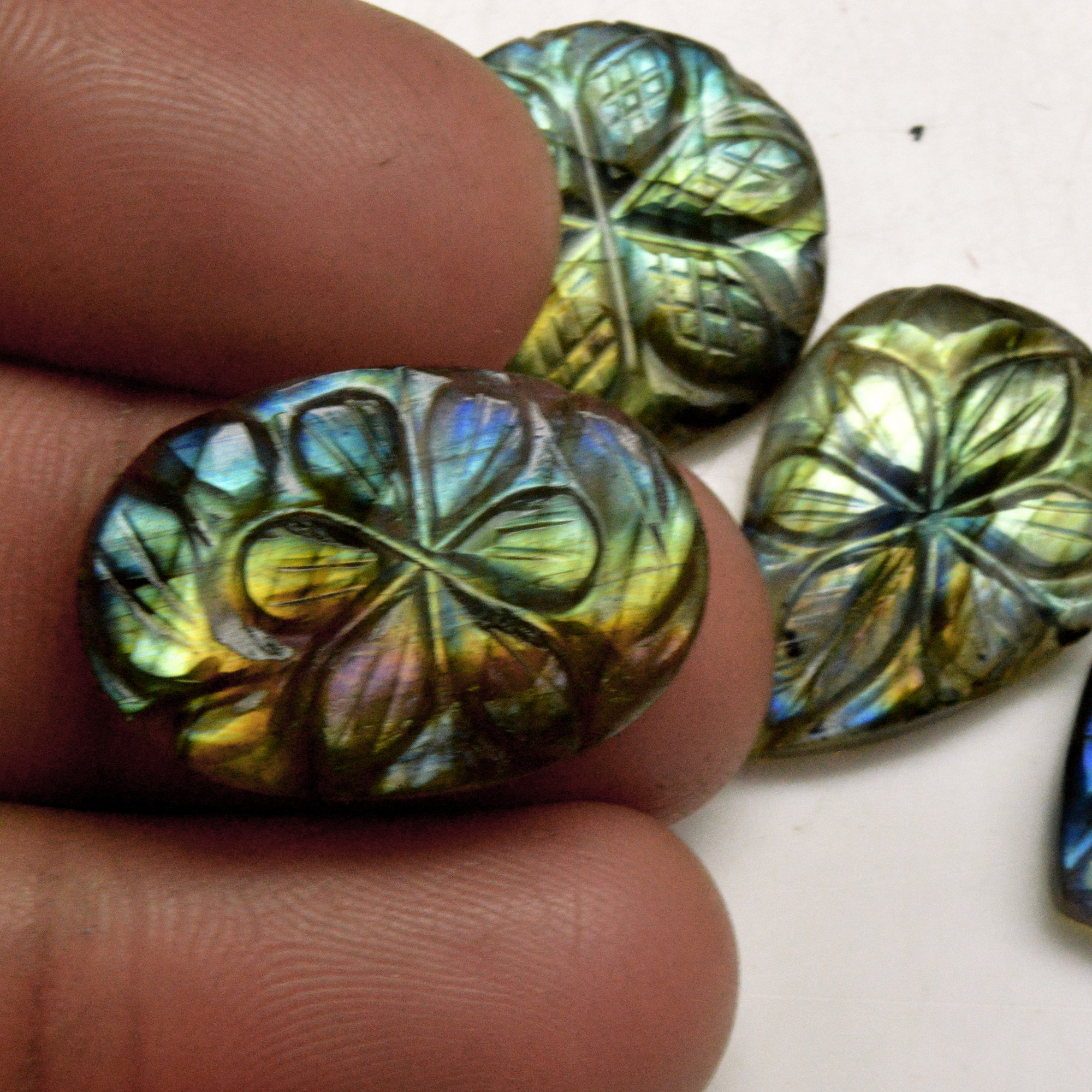 6 Pcs 84 Cts Natural Labradorite Carved Cabochon Blue Flashy Labradorite Carving Gemstone Mix Shape Loose Gemstone Flat Back Labradorite 22x14 20x20mm R-13649
