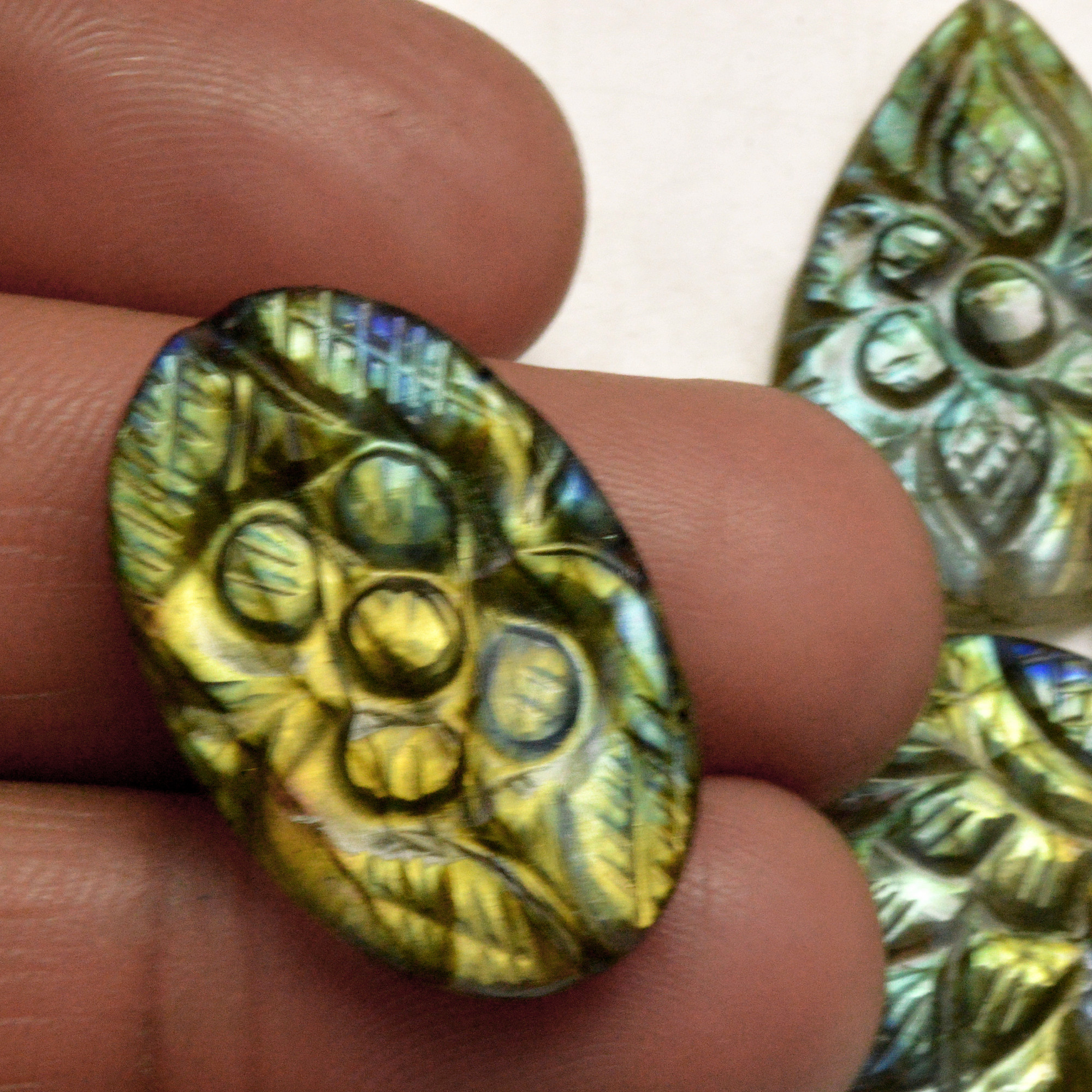 5 Pcs 108 Cts Natural Labradorite Carved Cabochon Blue Flashy Labradorite Carving Gemstone Mix Shape Loose Gemstone Flat Back Labradorite 31x19 29x18mm R-13658