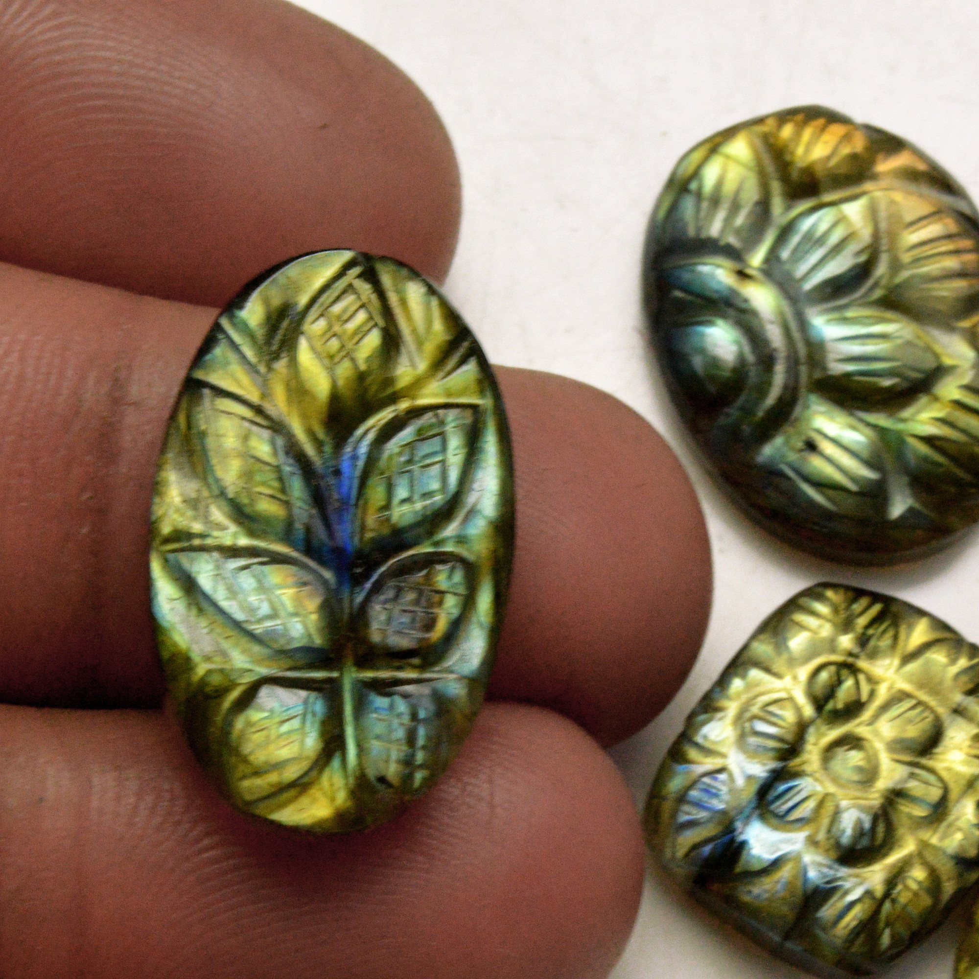 5 Pcs 77 Cts Natural Labradorite Carved Cabochon Blue Flashy Labradorite Carving Gemstone Mix Shape Loose Gemstone Flat Back Labradorite 23x13 13x12mm R-13666