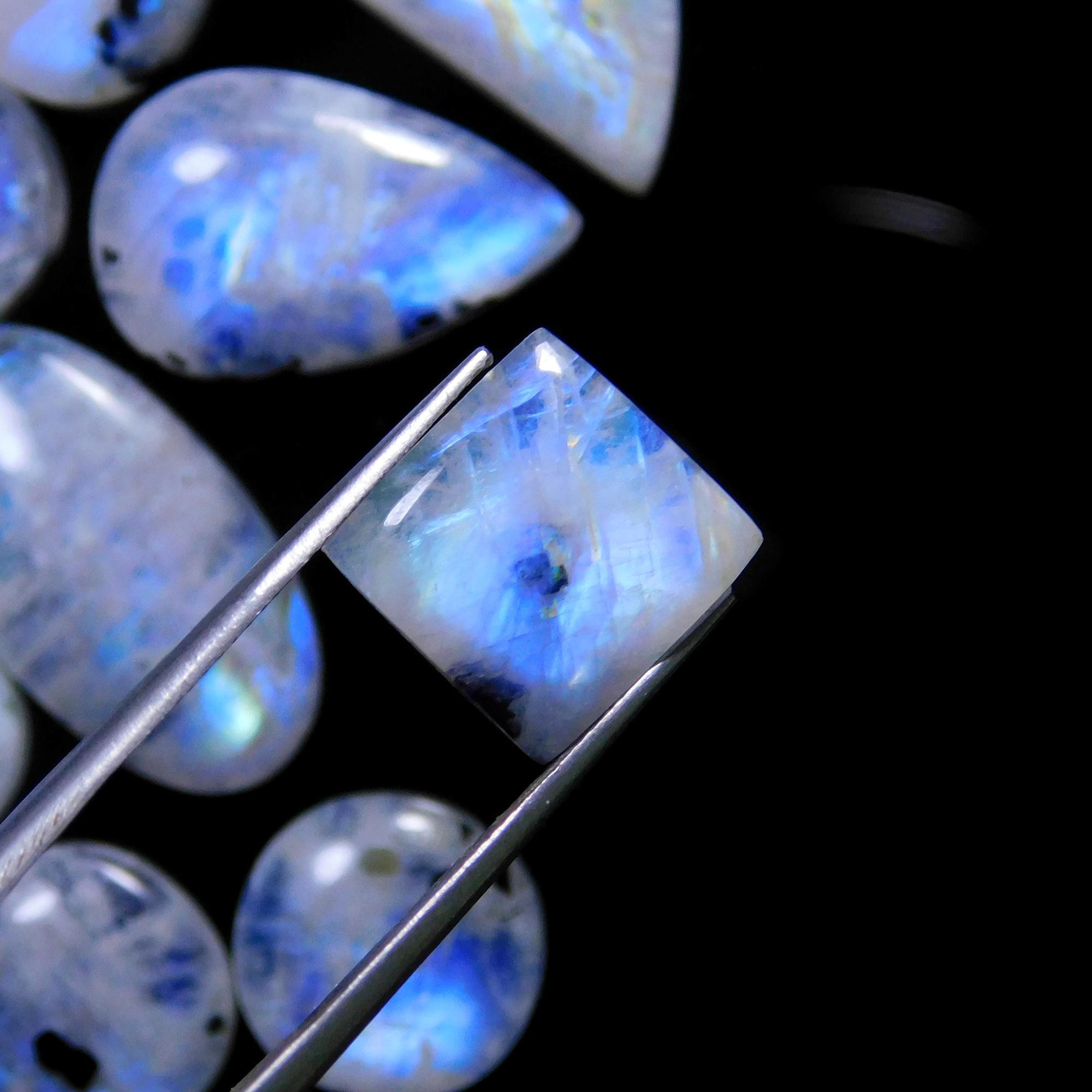 17 Pcs 159 Cts Natural Rainbow Moonstone Gemstone Cabochon Lot 11x11-26x13mm13935