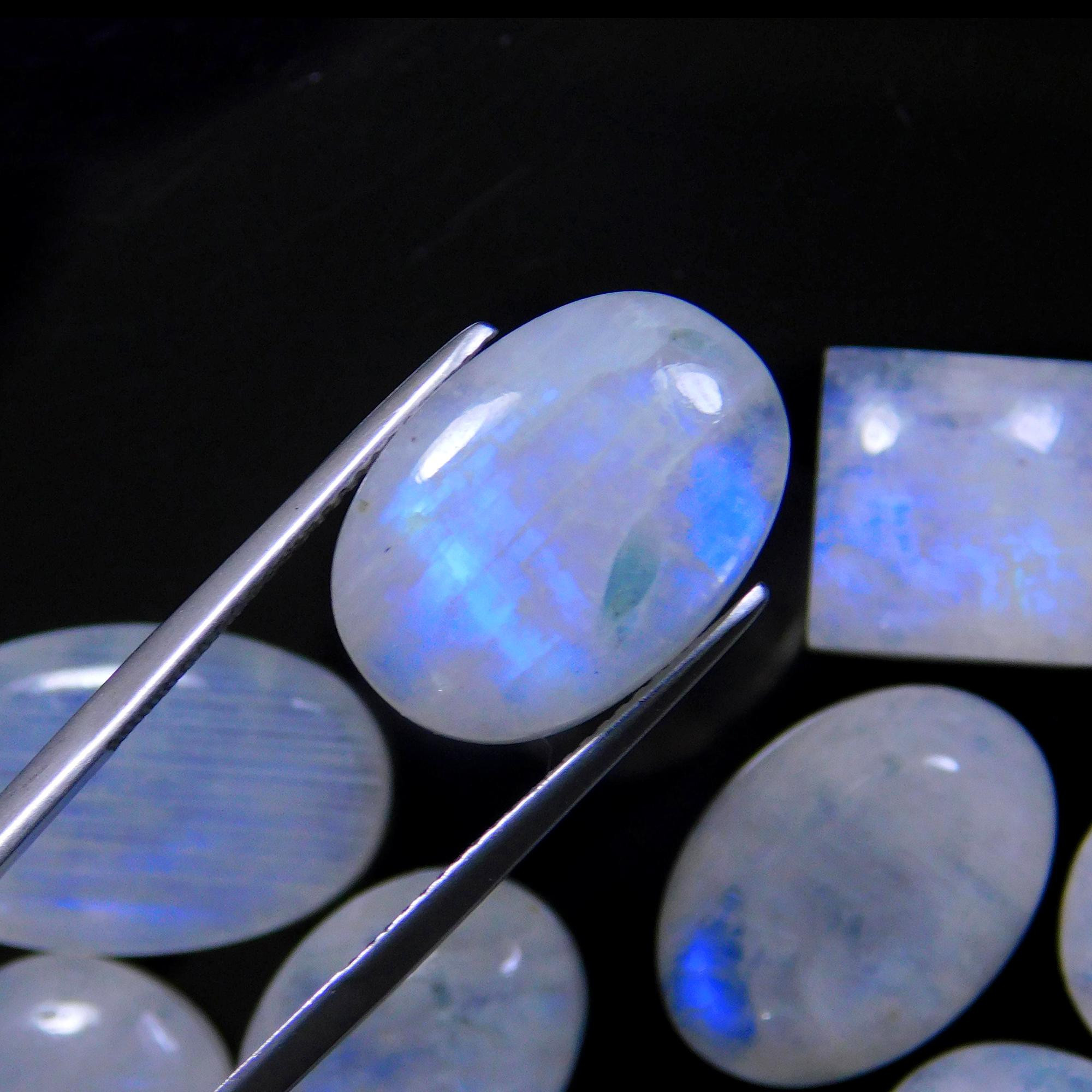 26 Pcs 261 Cts Natural Rainbow Moonstone Gemstone Cabochon Lot 11x11-20x12mm13944