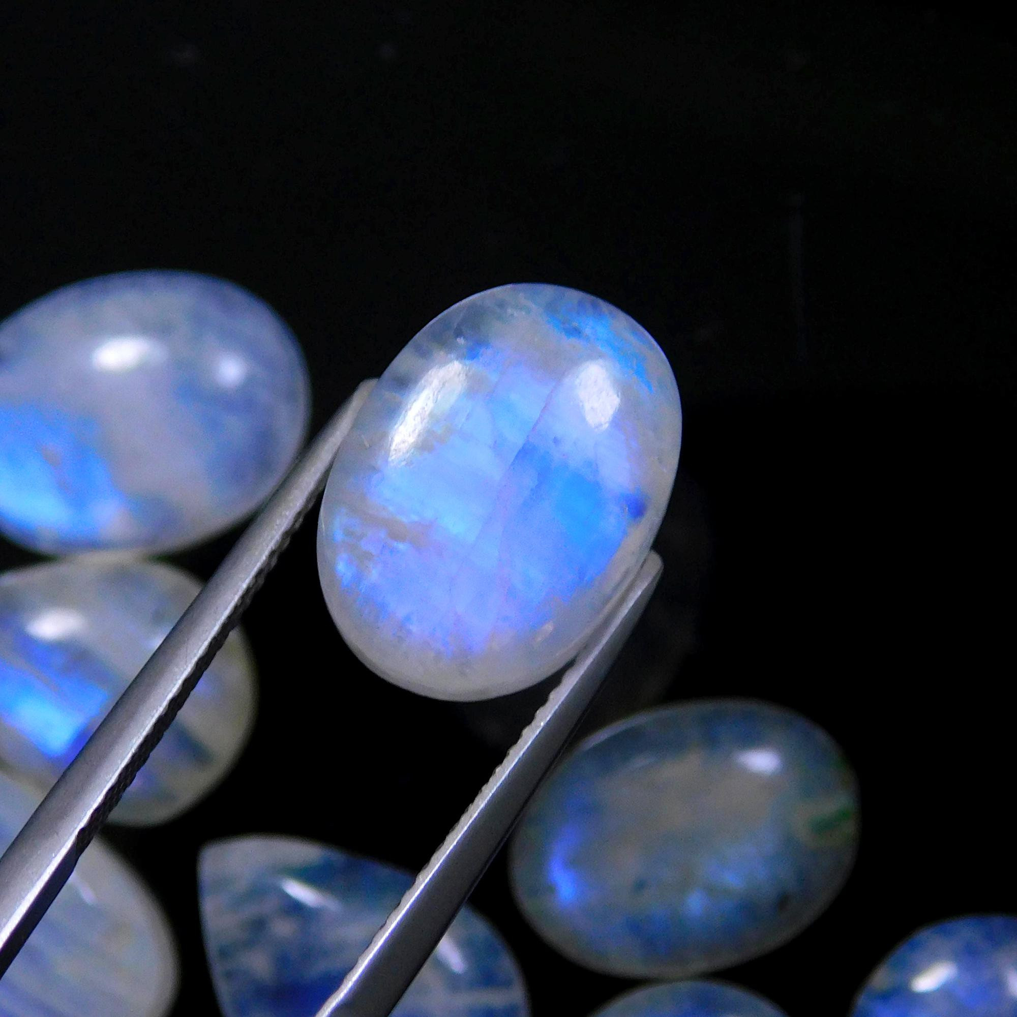 28 Pcs 164 Cts Natural Rainbow Moonstone Gemstone Cabochon Lot 10x10-16x10mmR-13960
