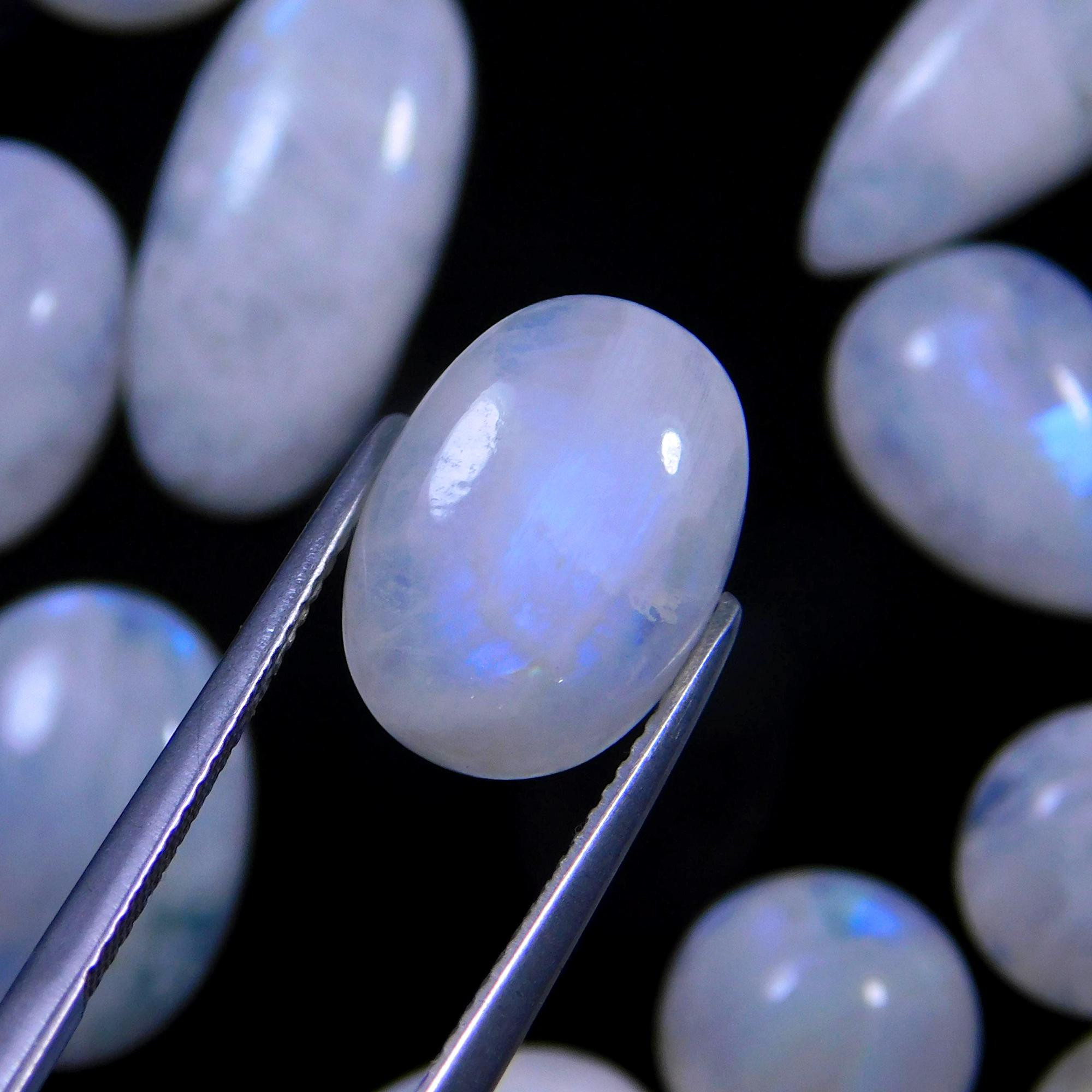 80 Pcs 533 Cts Natural Rainbow Moonstone Gemstone Cabochon Lot 9x9-24x10mmR-13979
