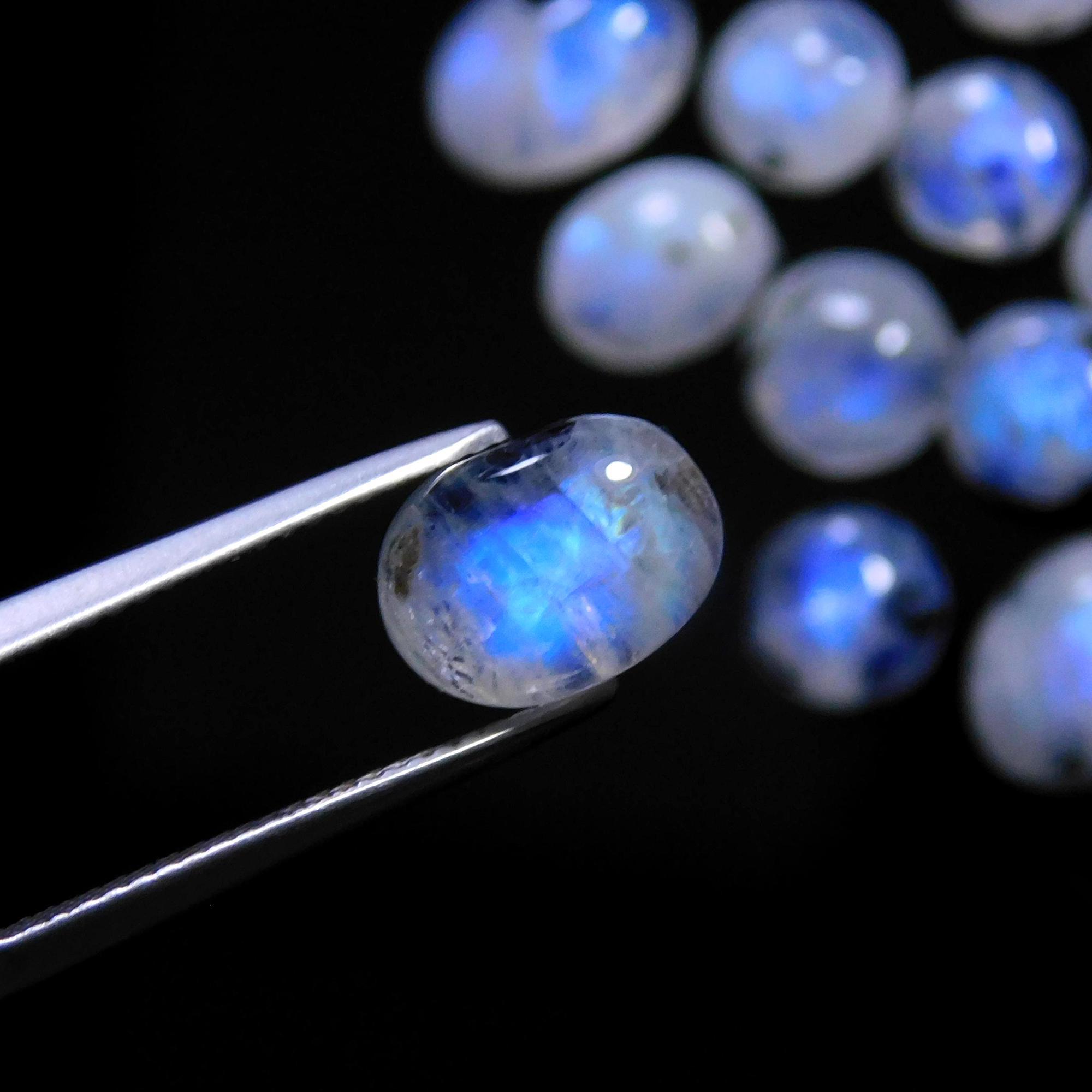 22 Pcs 50 Cts Natural Rainbow Moonstone Gemstone Cabochon Lot 6x8-6x10mmR-14028