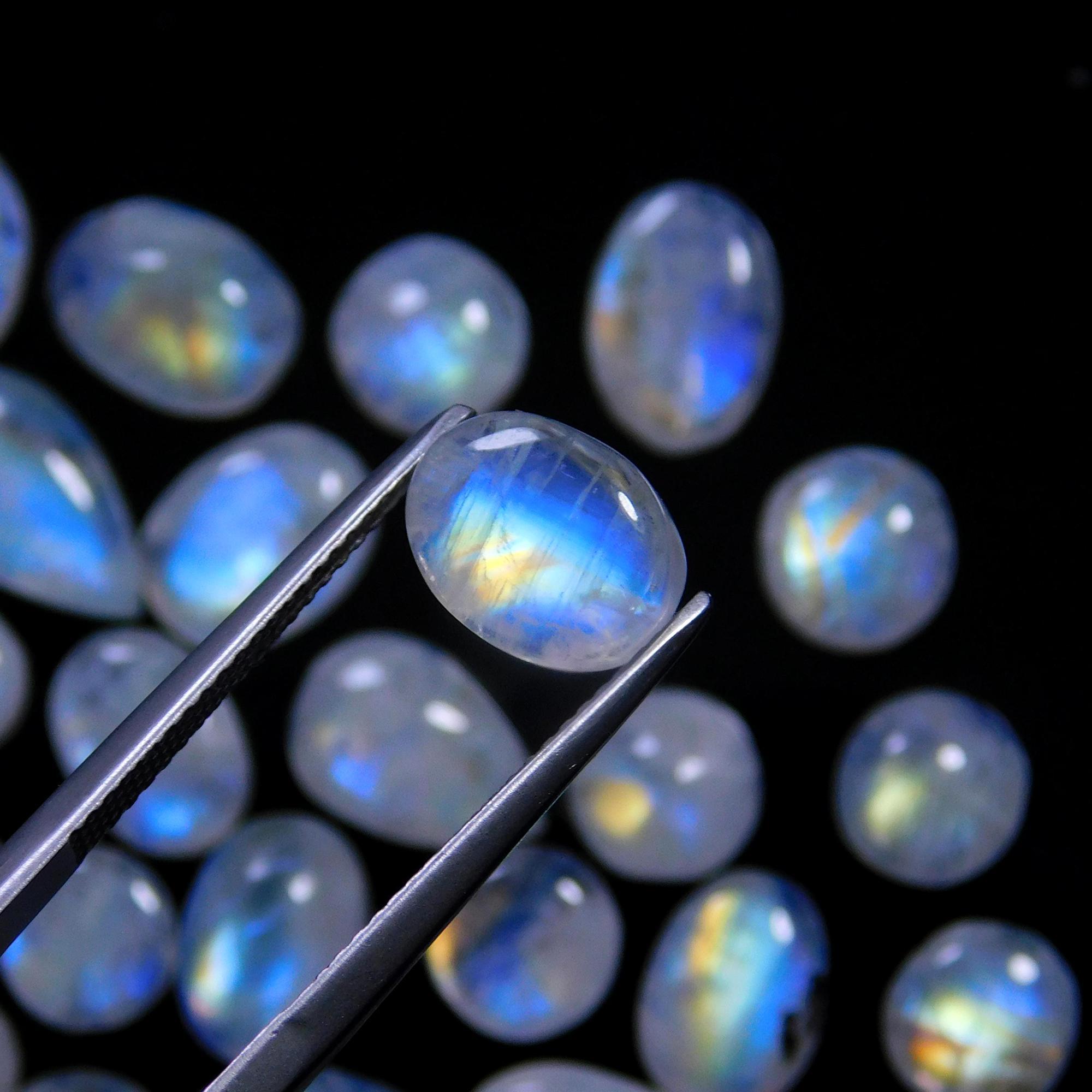 33 Pcs 74 Cts Natural Rainbow Moonstone Gemstone Cabochon Lot 6x8-7x12mm14030