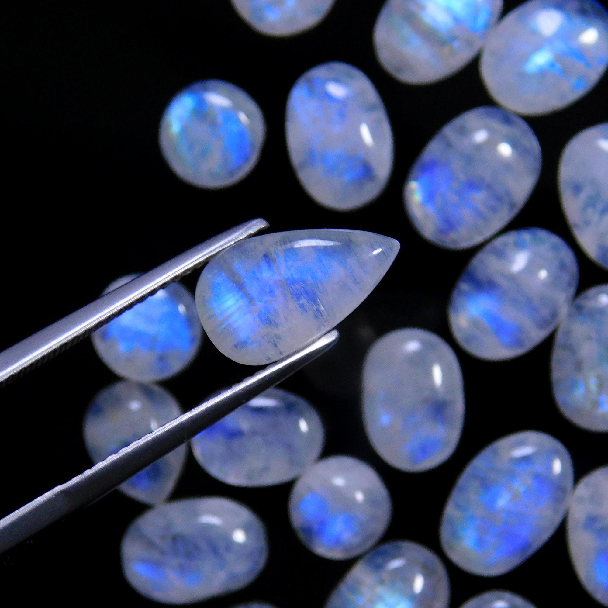 57 Pcs 136 Cts Natural Rainbow Moonstone Gemstone Cabochon Lot 7x9-7x12mmR-14032