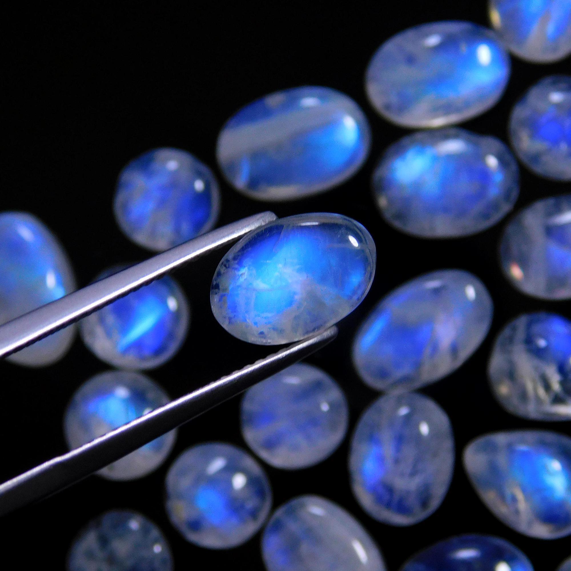 39 Pcs 79 Cts Natural Rainbow Moonstone Gemstone Cabochon Lot 7x9-7x10mm14034