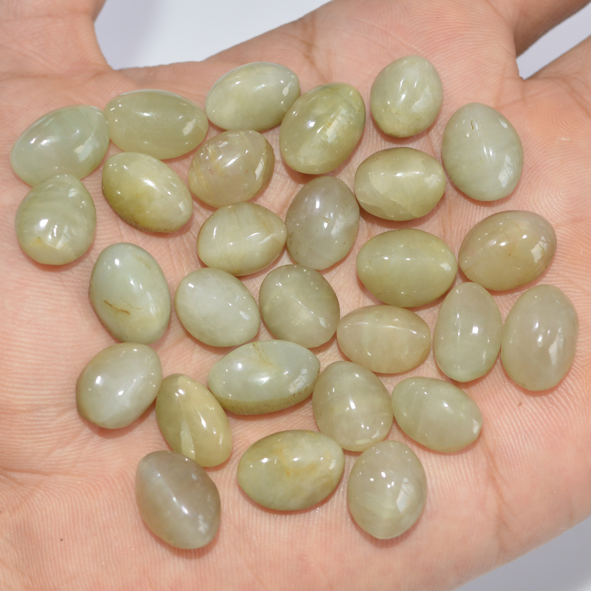 28 Pcs 243 Cts Natural Green Cat Eye Loose Gemstone Lot Back Unpolished Healing Crystal Mixed Shape For Jewelry Making 14x10 10x8mm 16868