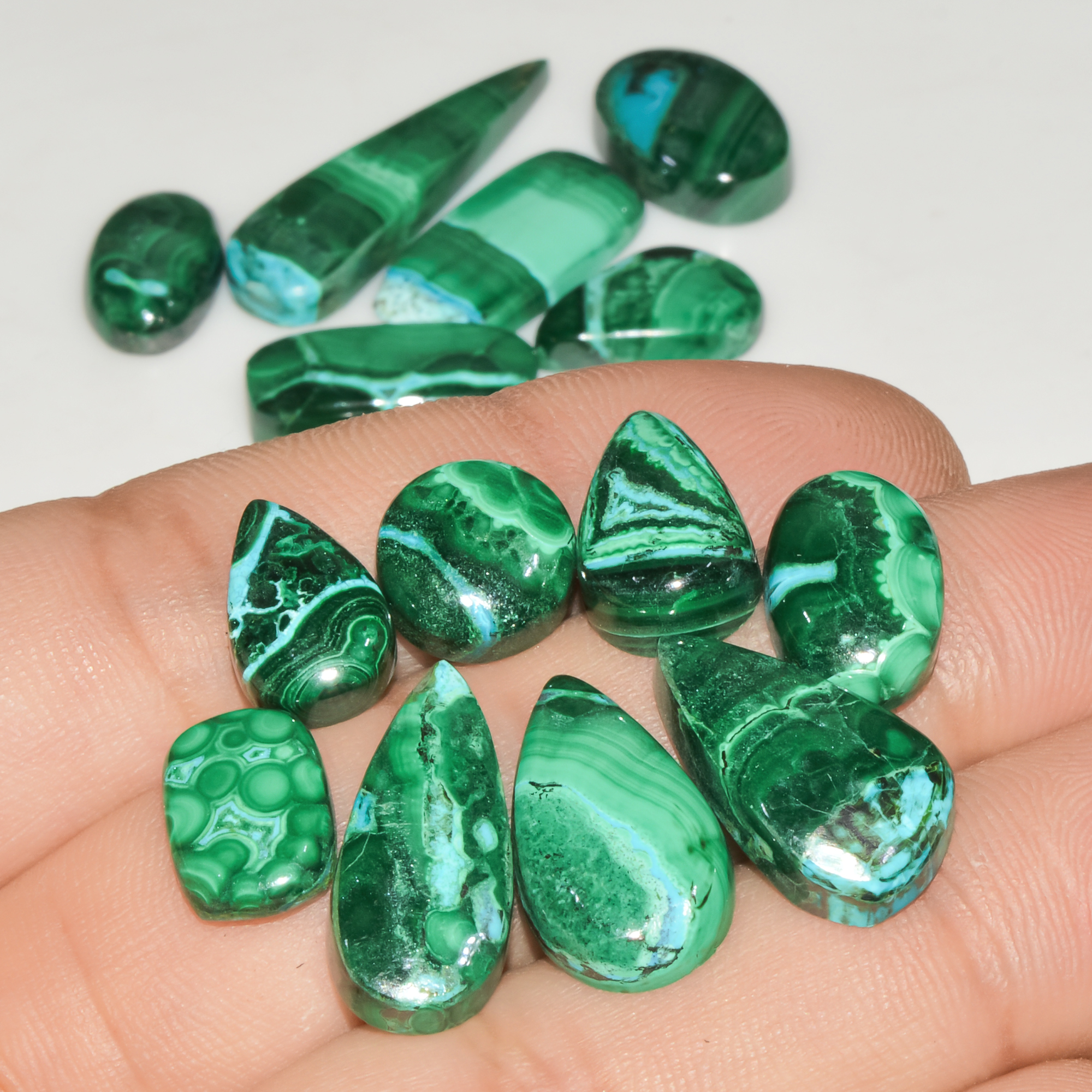 16Pcs 134Cts Natural Green Malachite Loose Cabochon Jewelry Making Gemstone Lot 30x10 12x9mm 18005