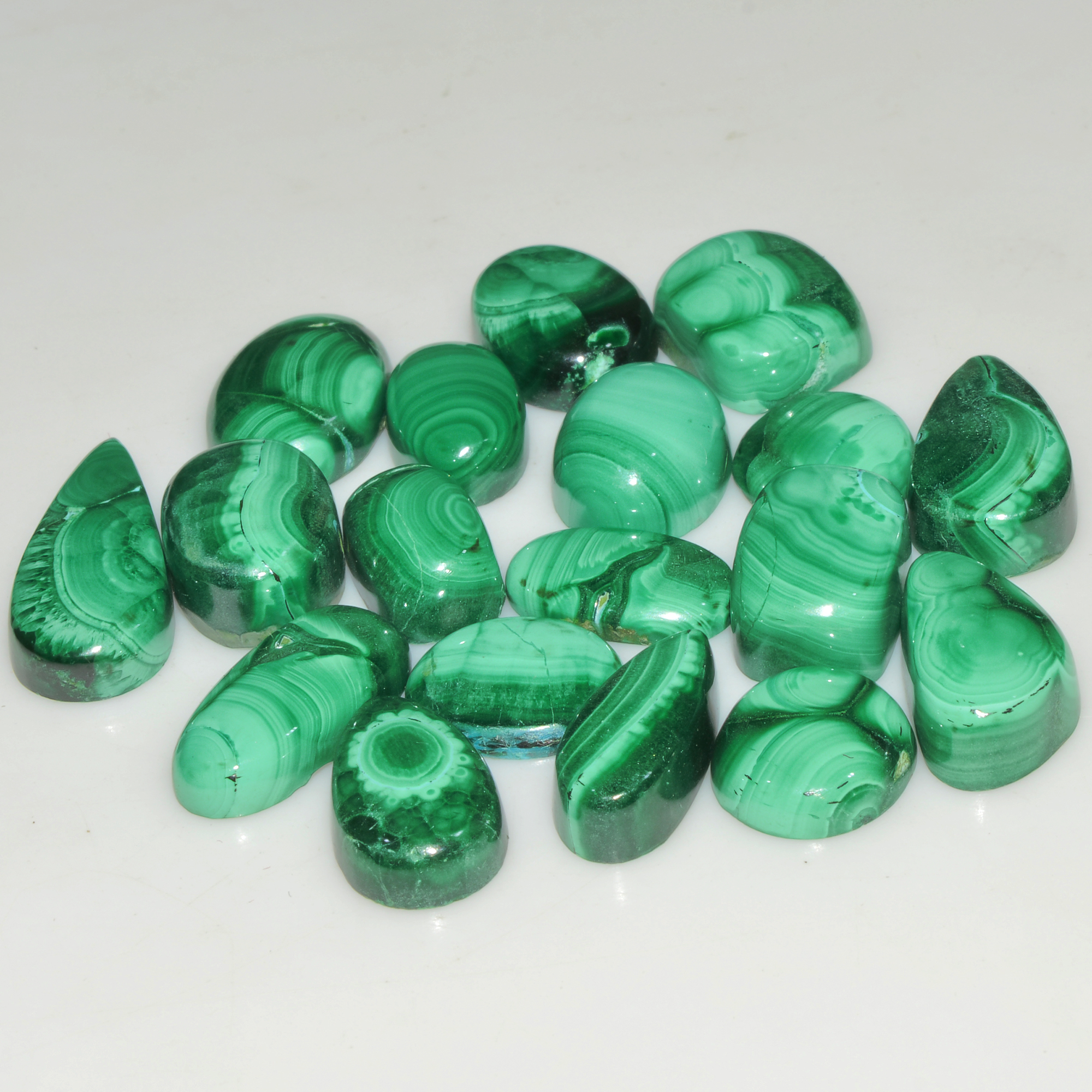 18Pcs 89Cts Natural Green Malachite Loose Cabochon Jewelry Making Gemstone Lot 17x9 11x6mm 18006