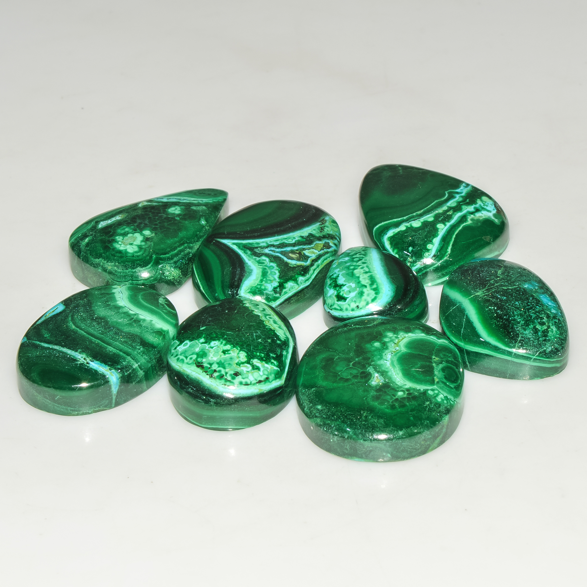 8Pcs 201Cts Natural Green Malachite Cabochon Lot Gemstone Healing Crystals Mix Shapes and Sizes 24x15 15x10mm 18050