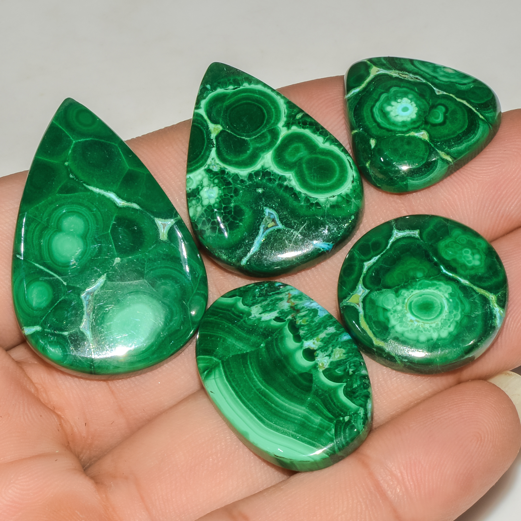 5Pcs 205Cts Natural Green Malachite Cabochon Lot Gemstone Healing Crystals Mix Shapes and Sizes 39x25 21x21mm 18055