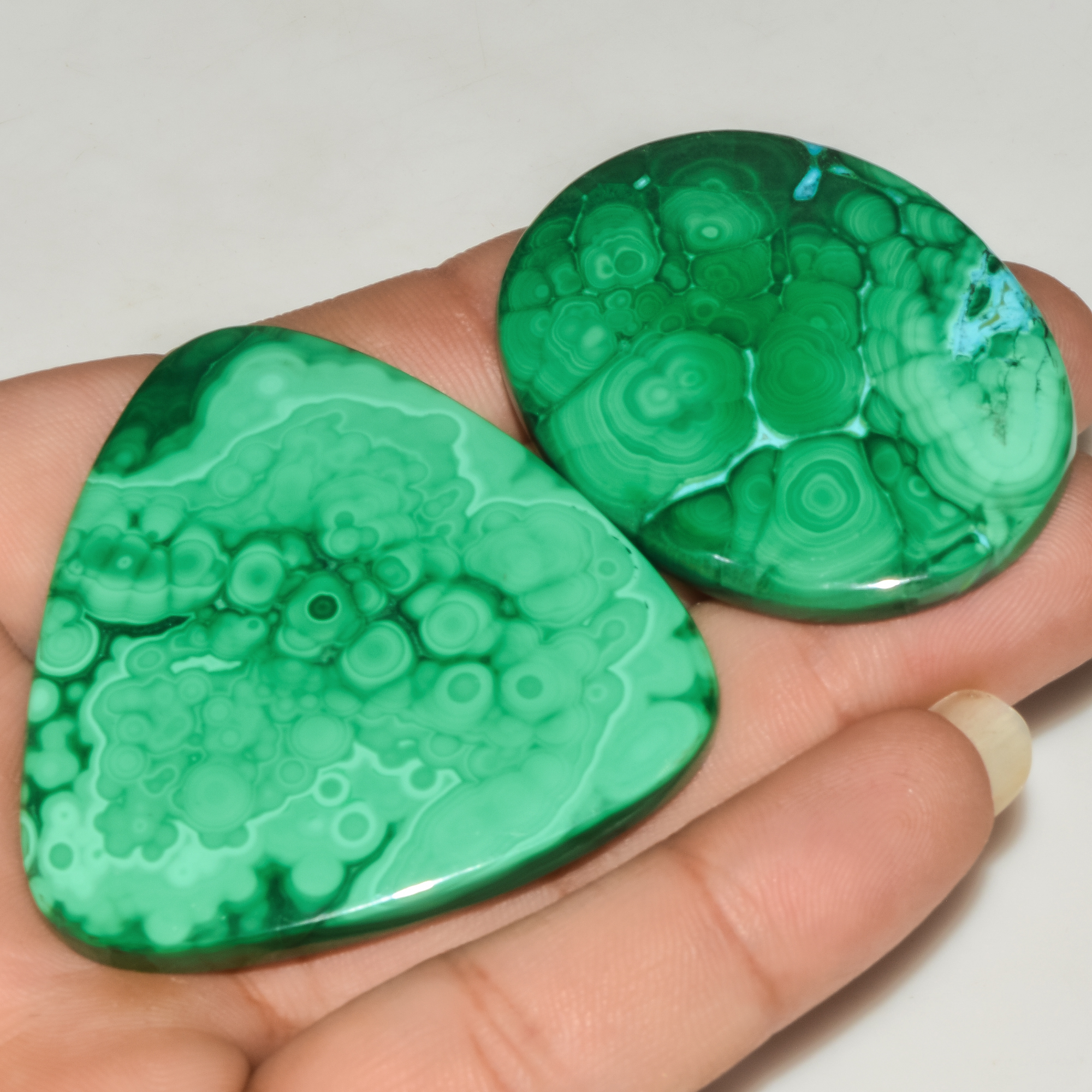 2Pcs 340Cts Natural Green Malachite Cabochon Lot Gemstone Healing Crystals Mix Shapes and Sizes 50x50 48x35mm 18063