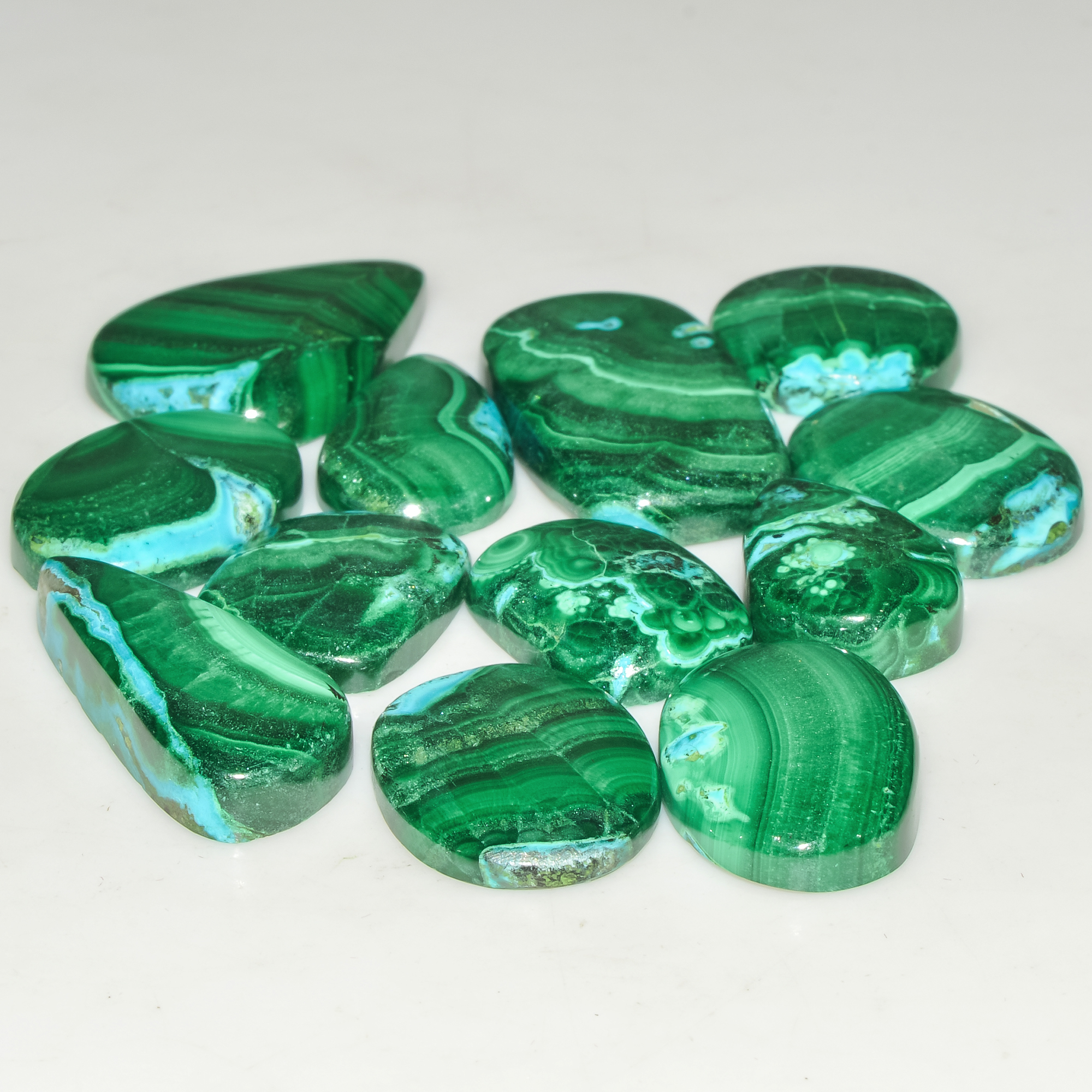 12Pcs 215Cts Natural Green Malachite Cabochon Lot Gemstone Healing Crystals Mix Shapes and Sizes 25x15 15x15mm 18065