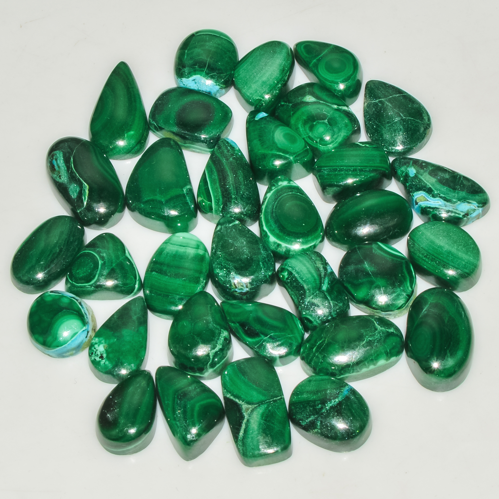 32Pcs 212Cts Malachite Gemstone Lot Natural Crystal For Healing and Reiki 15x9 9x9mm 18069