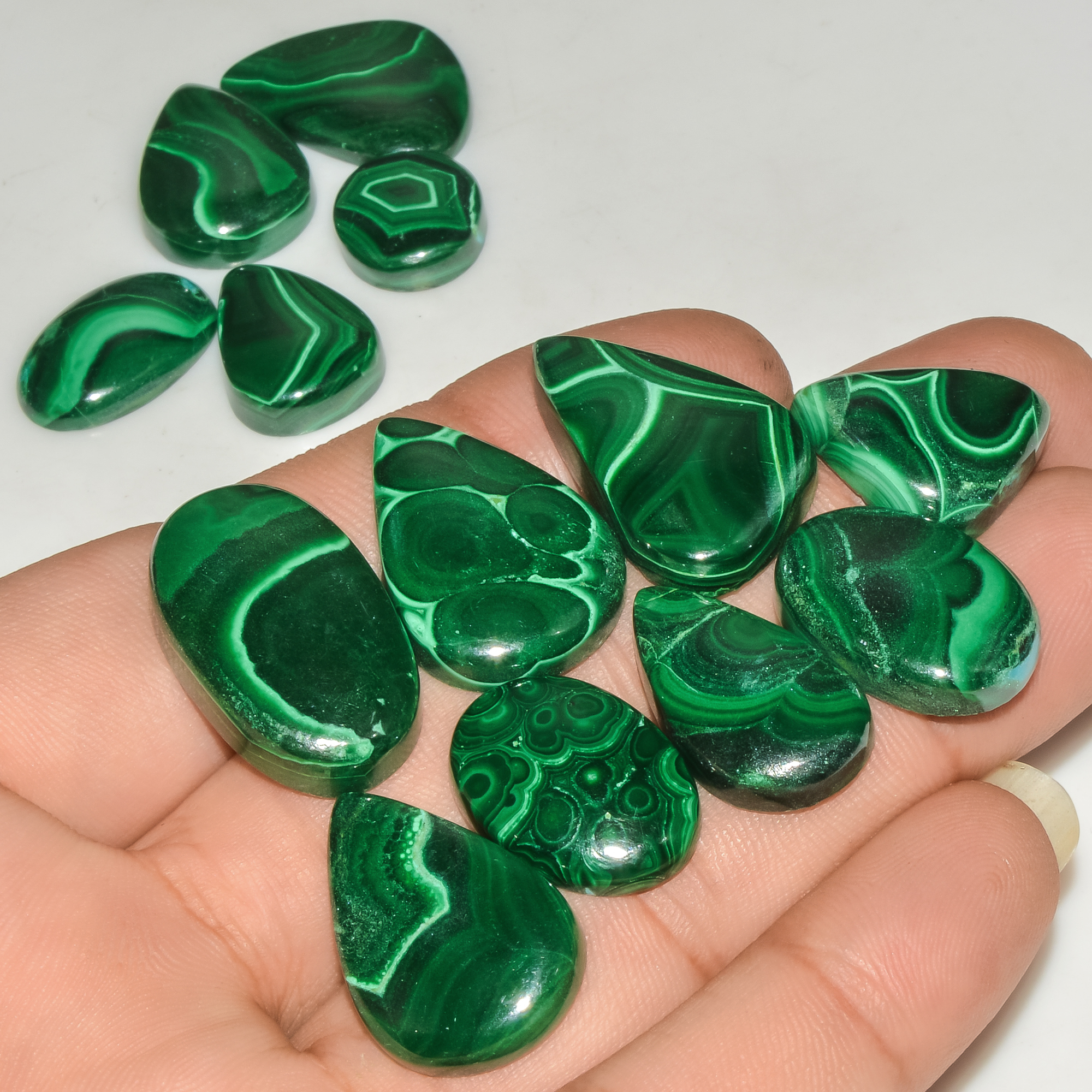 13Pcs 260Cts Malachite Gemstone Lot Natural Crystal For Healing and Reiki 25x15 10x10mm 18073