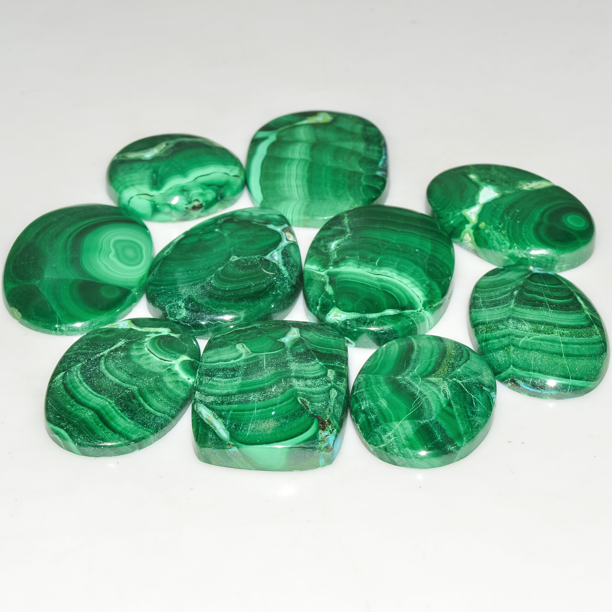 10 Pcs 240 Cts Malachite Gemstone Lot Natural Crystal For Healing and Reiki 29x19 16x16mm 18079