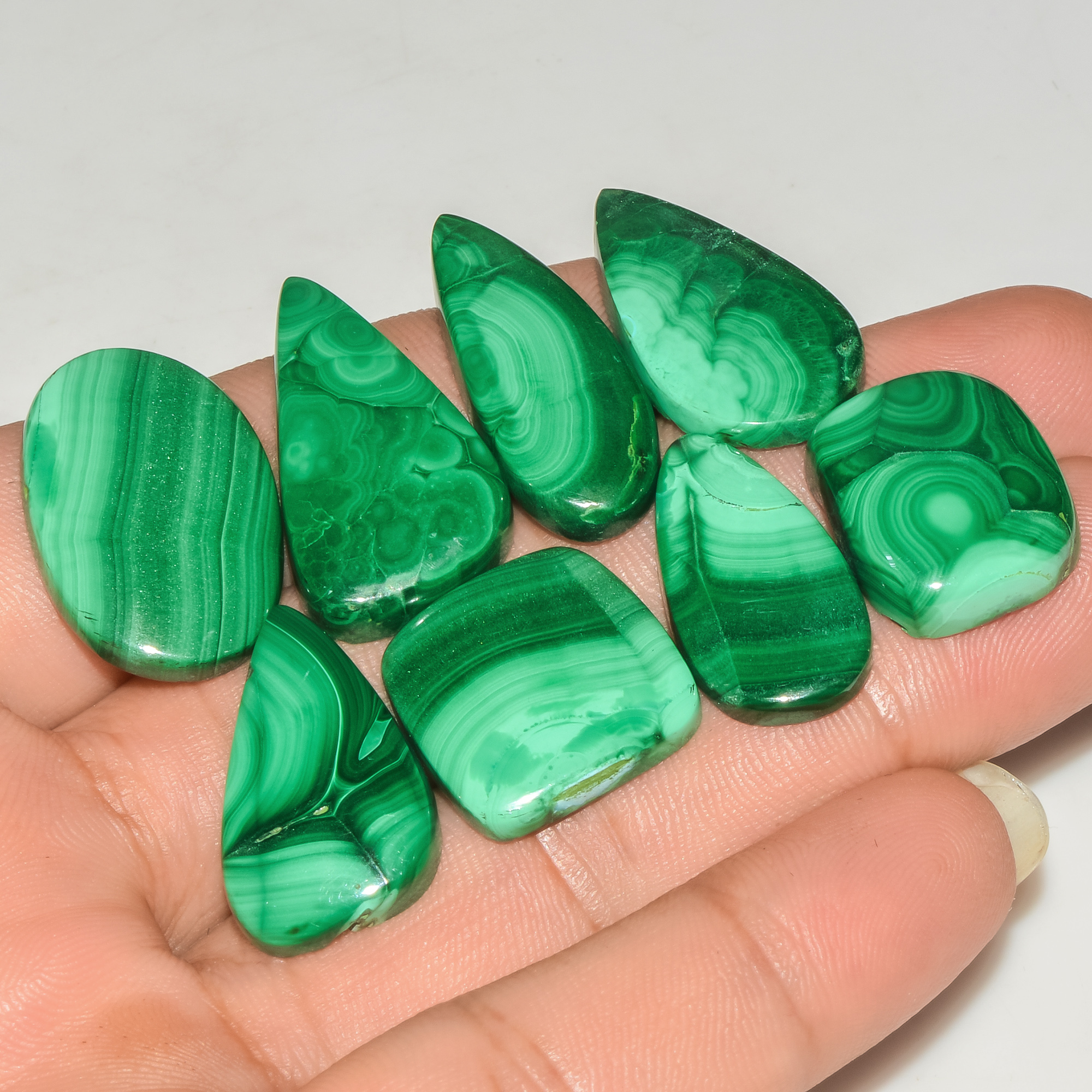 8 Pcs 177 Cts Malachite Gemstone Lot Natural Crystal For Healing and Reiki 30x10 18x15mm 18082