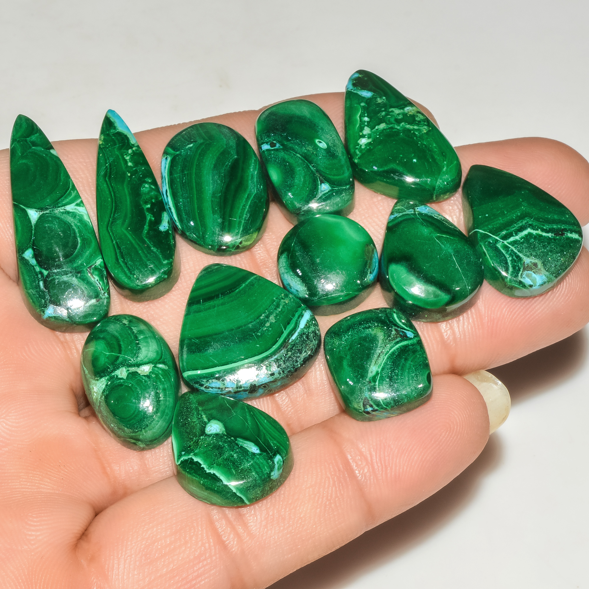 12 Pcs 252 Cts Malachite Gemstone Lot Natural Crystal For Healing and Reiki 34x10 14x14mm 18102