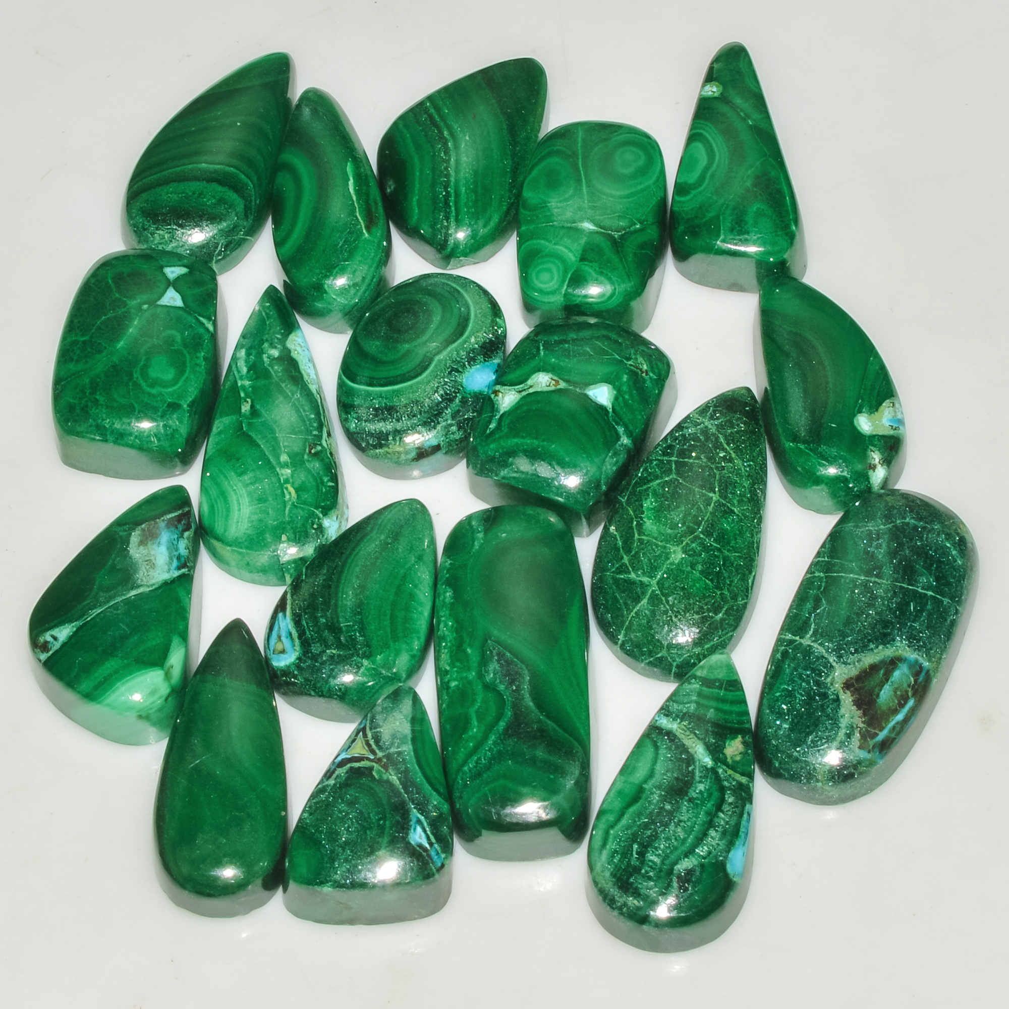18 Pcs 221 Cts Malachite Gemstone Lot Natural Crystal For Healing and Reiki 24x10 15x10mm 18103