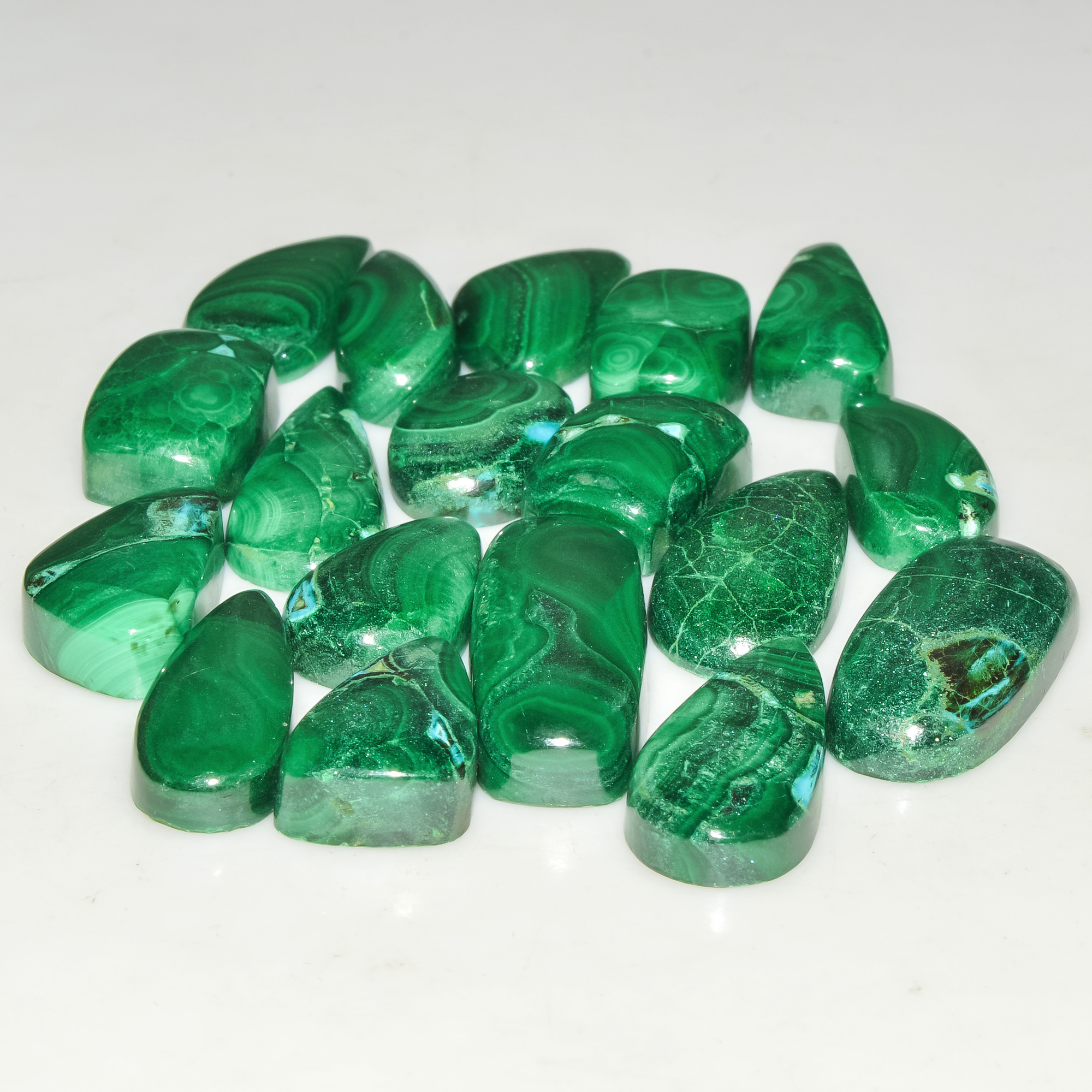 18 Pcs 221 Cts Malachite Gemstone Lot Natural Crystal For Healing and Reiki 24x10 15x10mm 18103