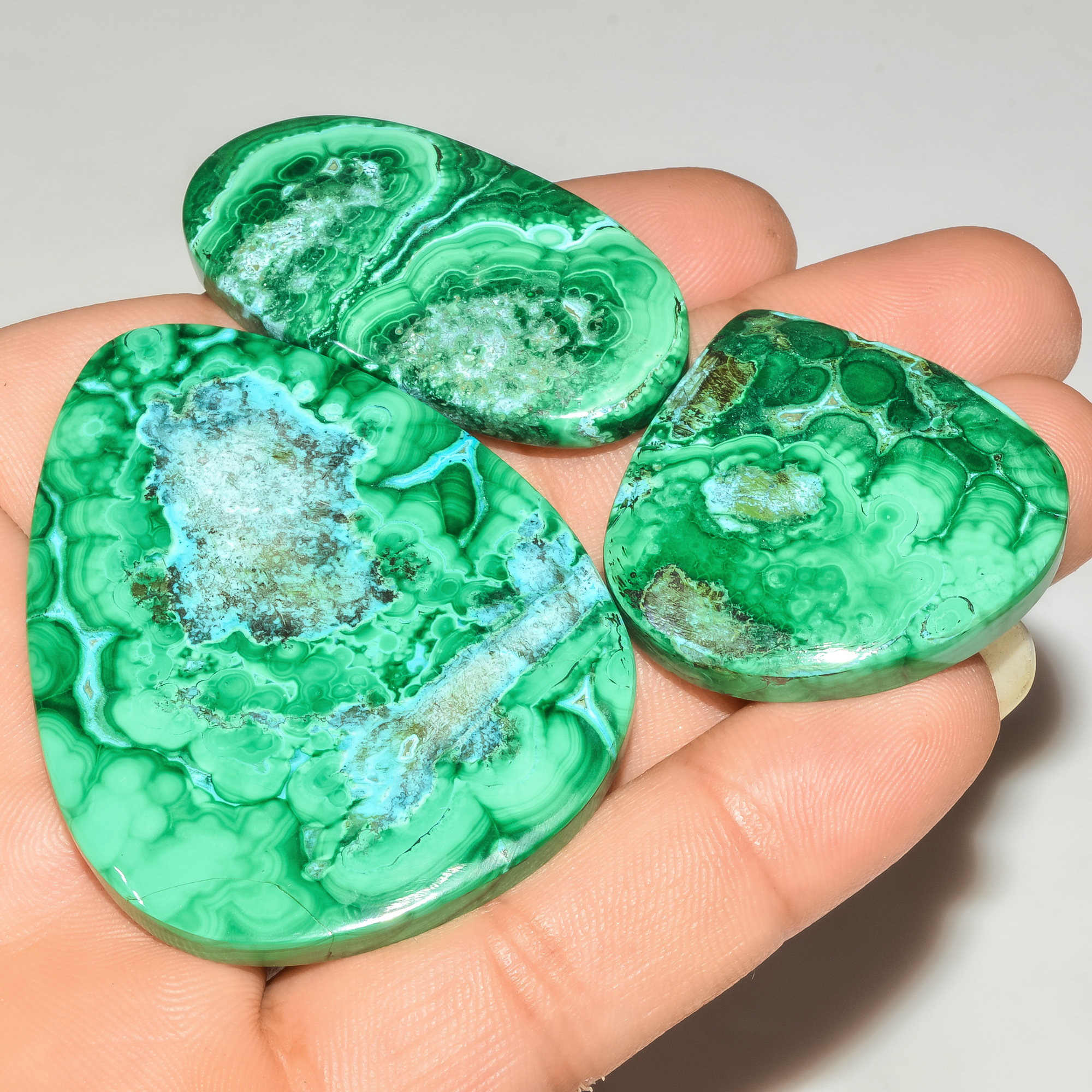 3 Pcs 302 Cts Malachite Gemstone Lot Natural Crystal For Healing and Reiki 55x41 34x34mm 18105