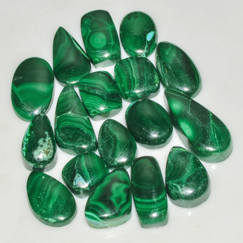 Image of 17 Pcs 189 Cts Green Malachite AAA Quality Natural Gemstone Cabochon Lot For Pendants 24x10 10x9mm #18123