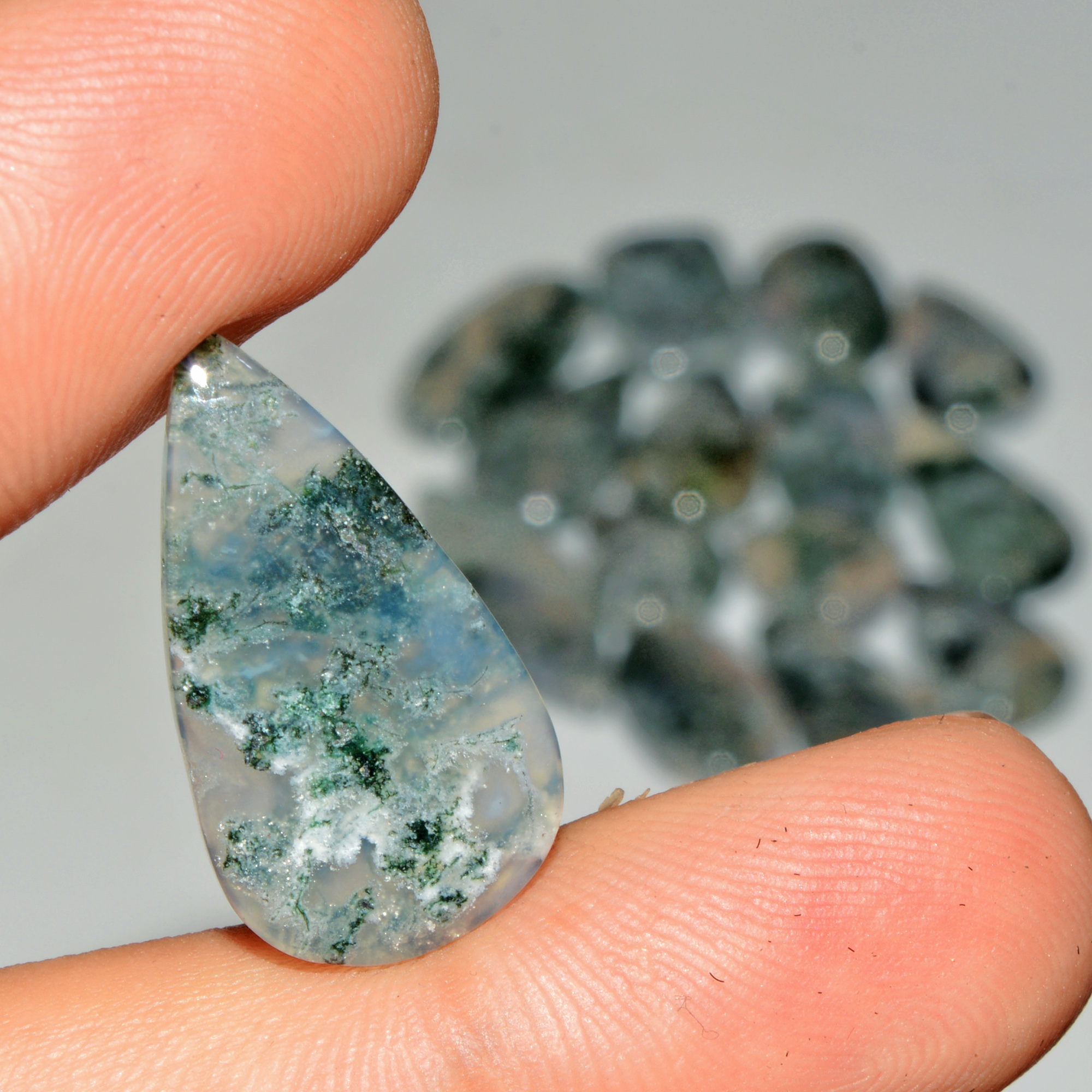 15 Pcs 154 Cts  Natural Semi-Precious Gemstone Green Moss Agate Mixed Shapes 30x12 14x12mm 18215