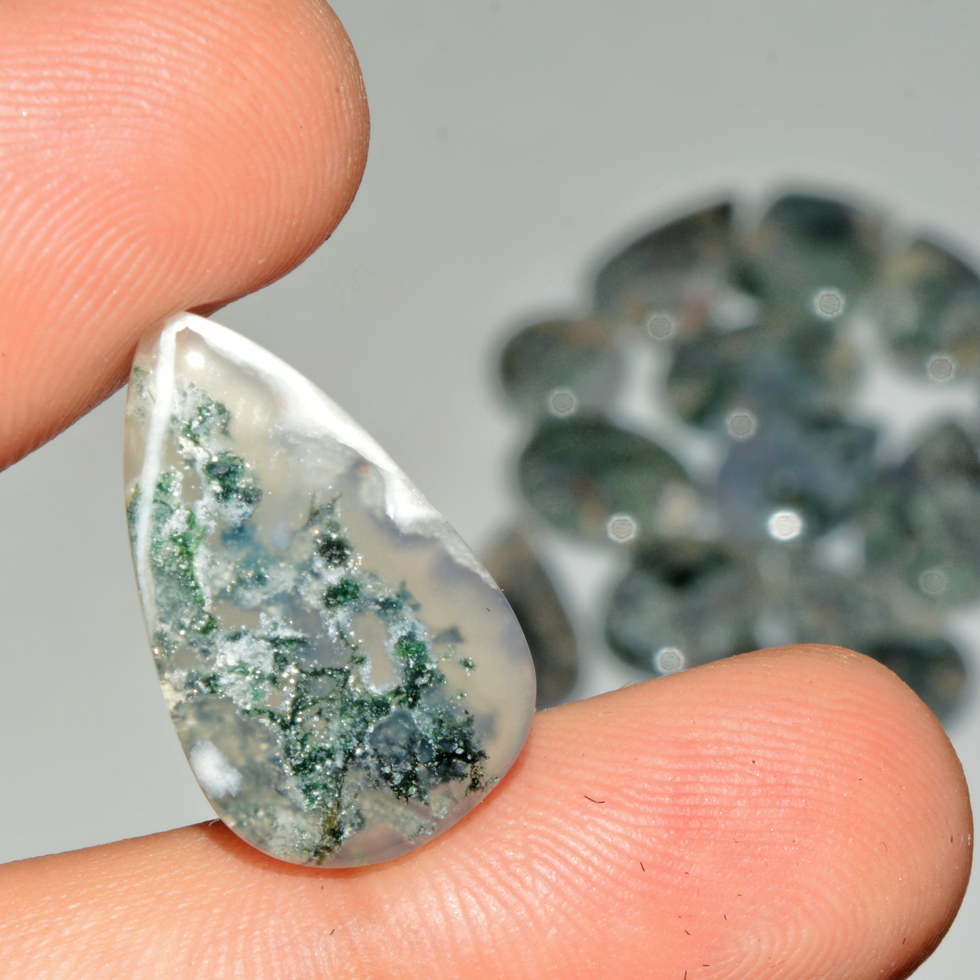 15 Pcs 199 Cts  Natural Semi-Precious Gemstone Green Moss Agate Mixed Shapes 30x14 12x12mm 18217