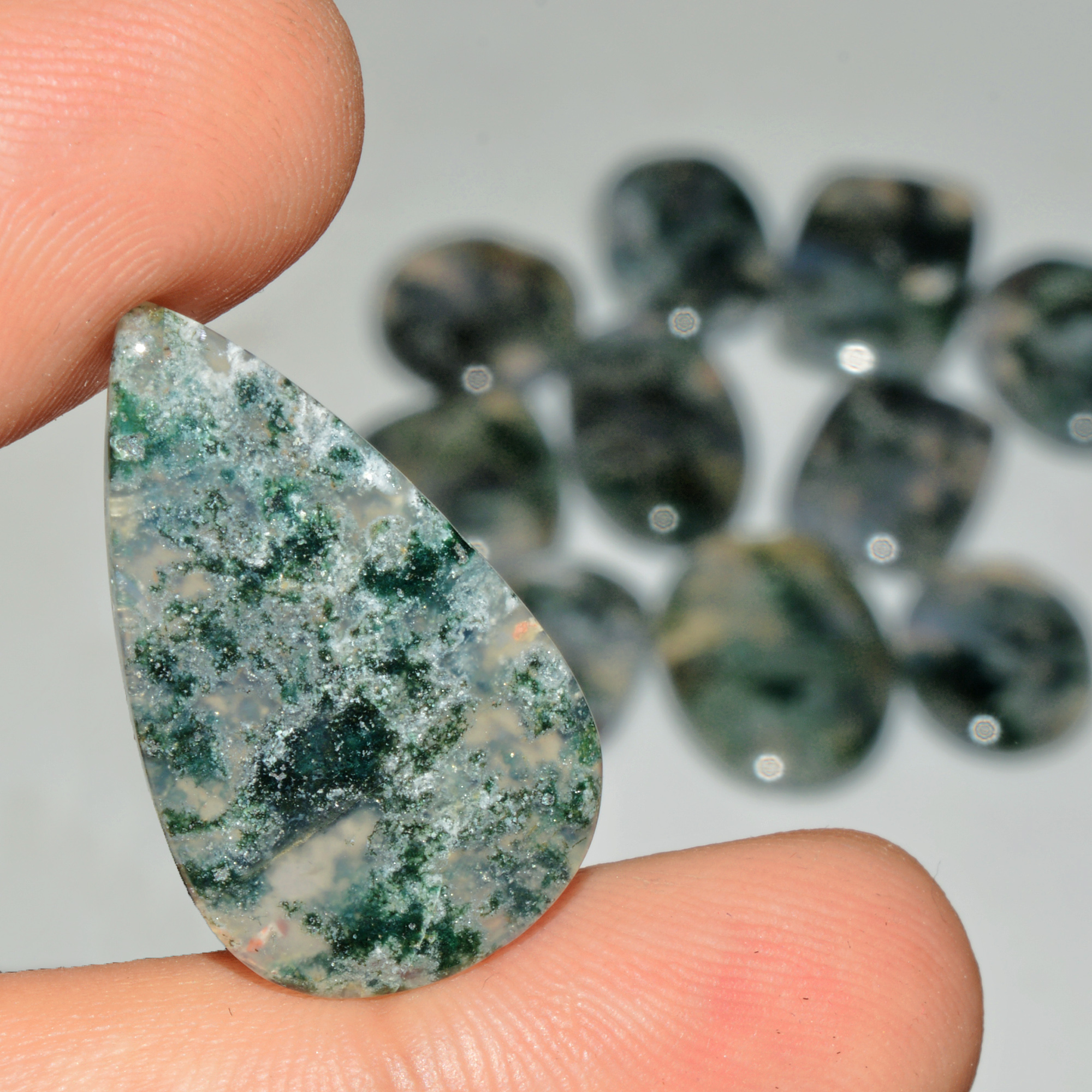 11 Pcs 182 Cts Natural Semi-Precious Gemstone Green Moss Agate Mixed Shapes 29x15 17x17mm 18223